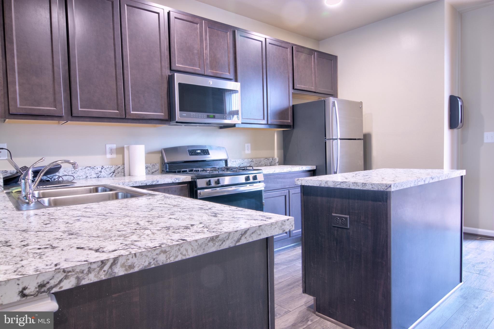 OAKWOOD VILLAGE - Residential Lease