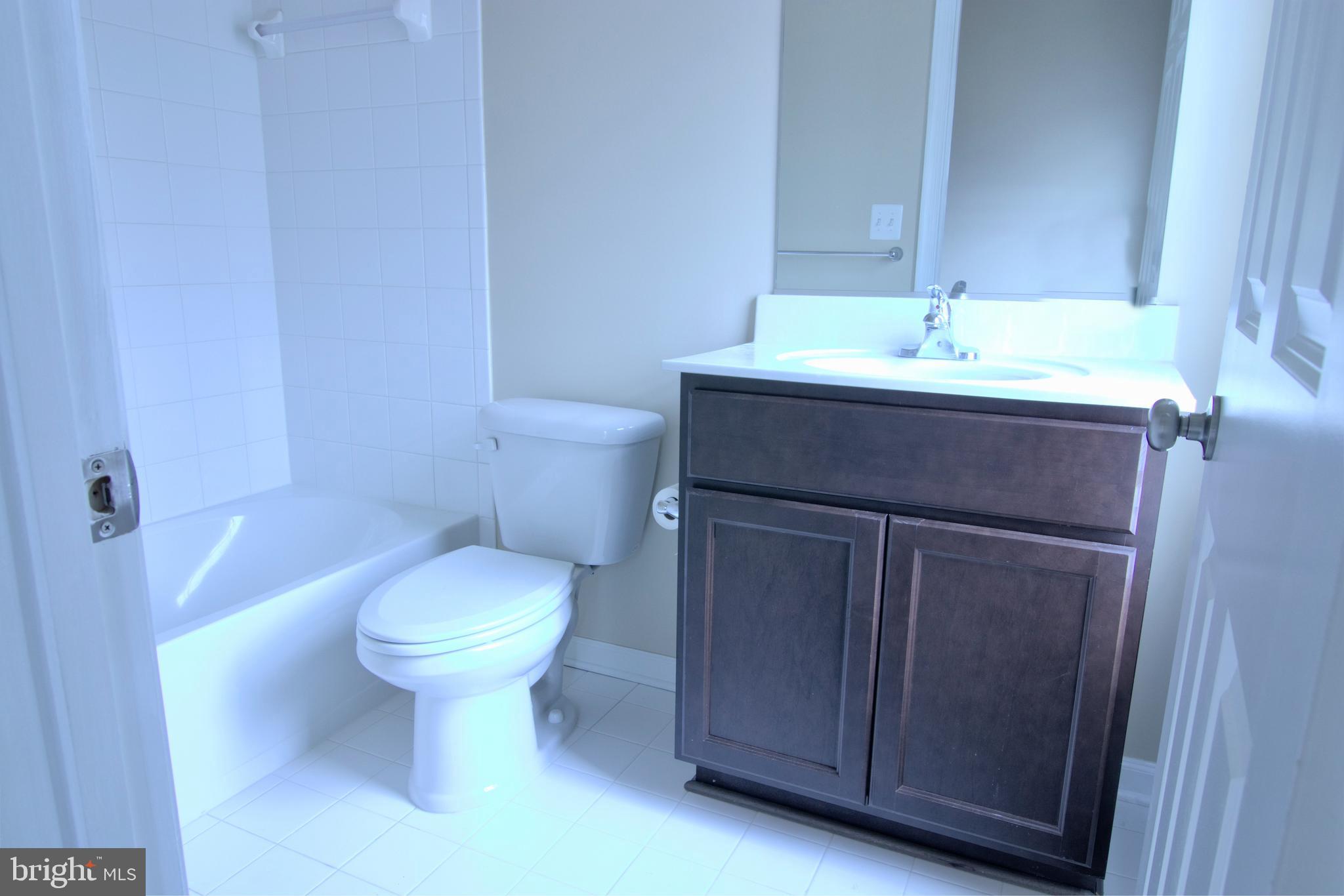 OAKWOOD VILLAGE - Residential Lease