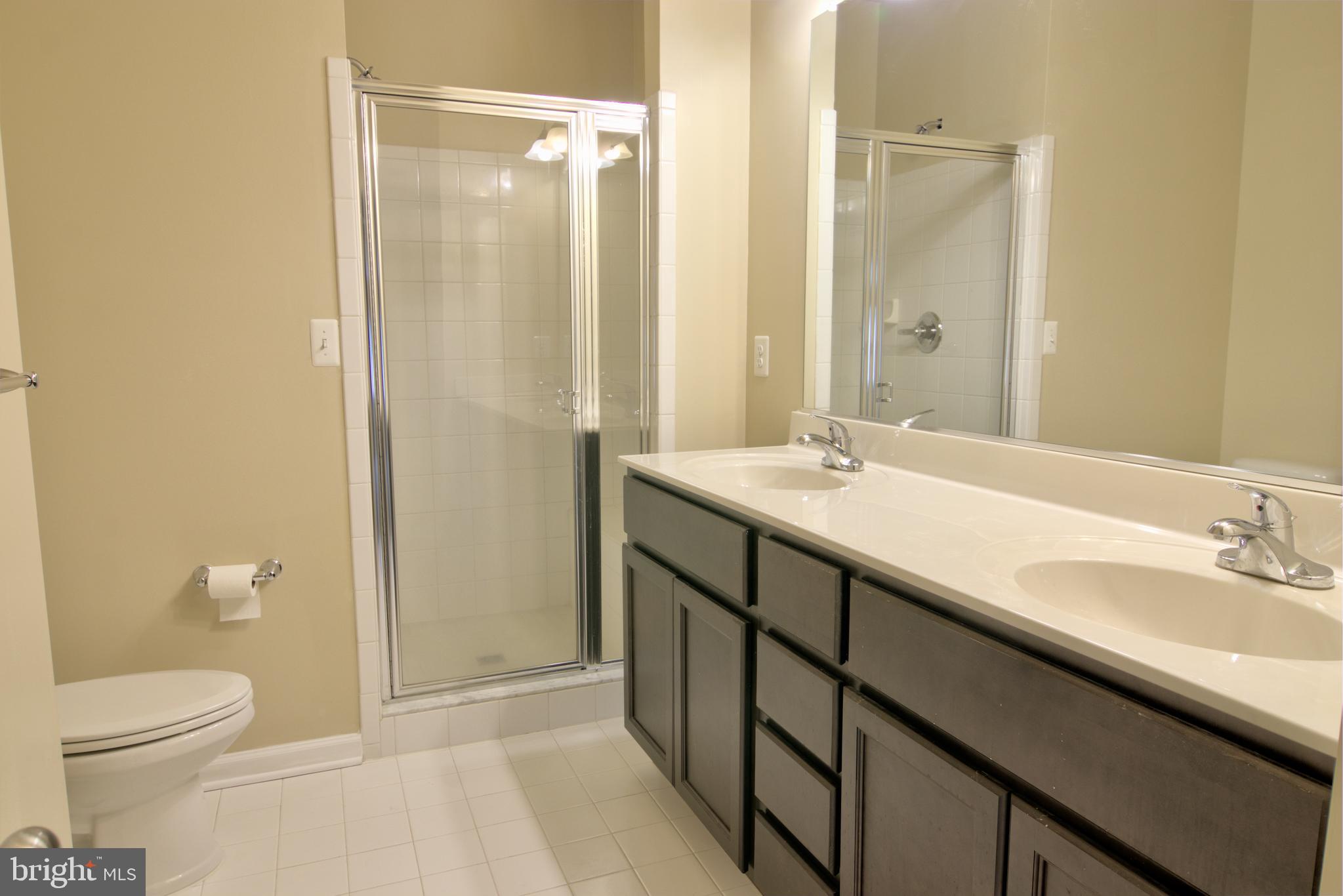 OAKWOOD VILLAGE - Residential Lease