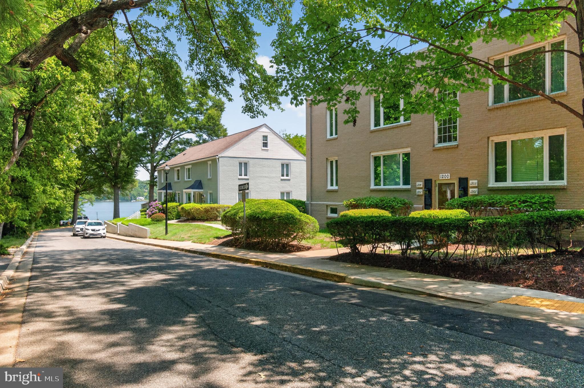 1204 DREAMS LANDING WAY 1204