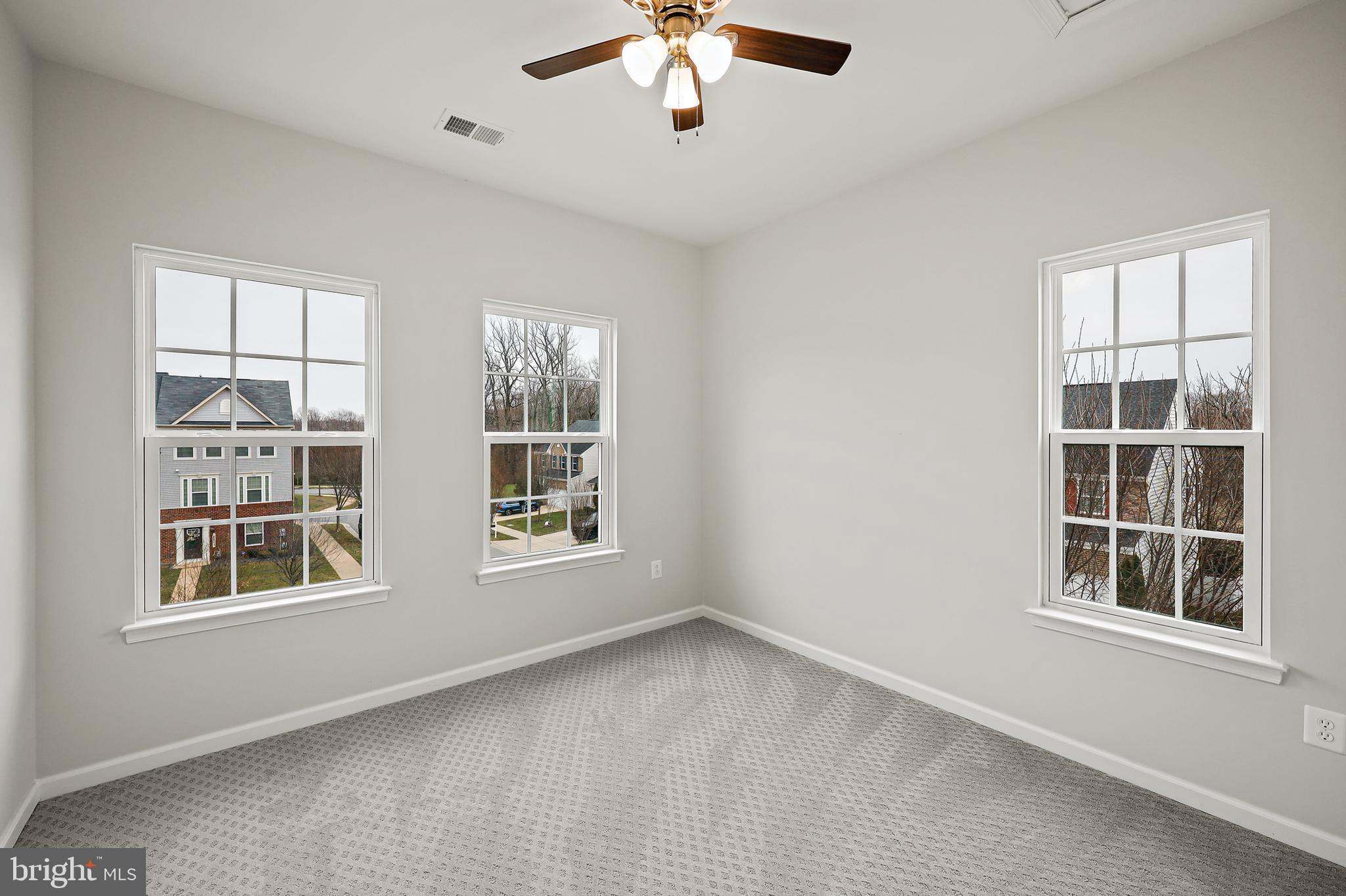 THE PARK AT ADDISON METRO - Residential