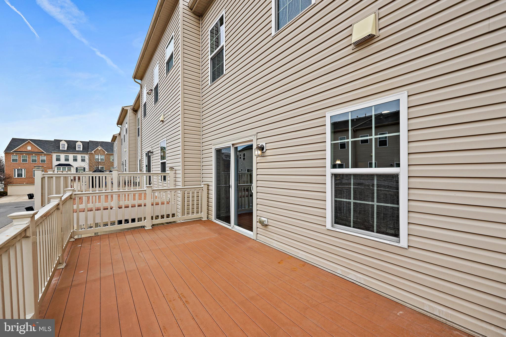 THE PARK AT ADDISON METRO - Residential