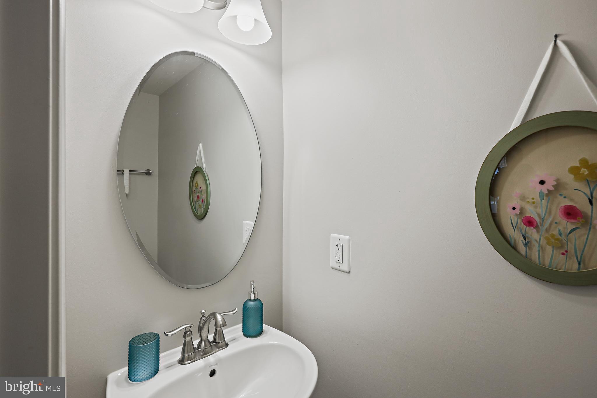 THE PARK AT ADDISON METRO - Residential