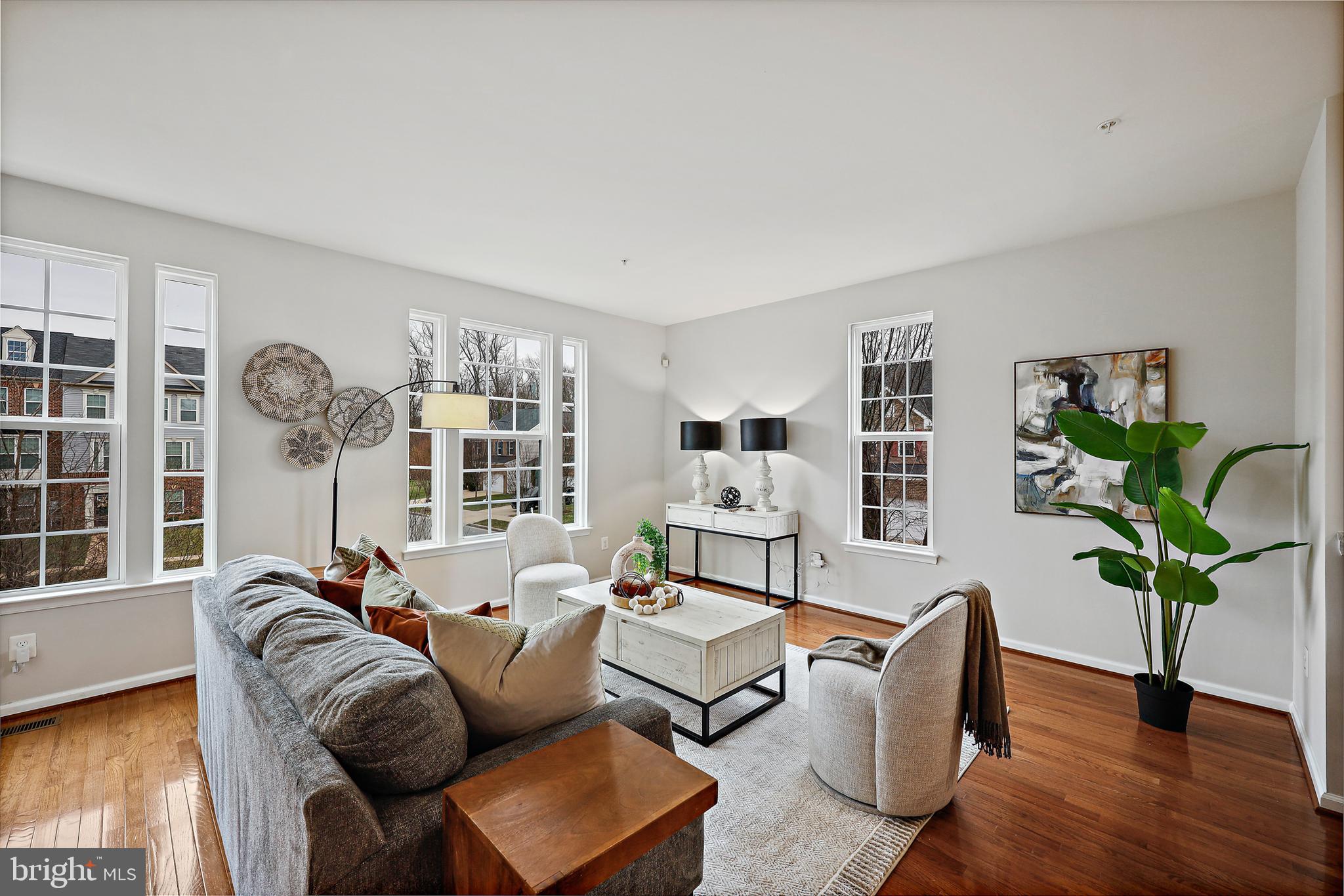 THE PARK AT ADDISON METRO - Residential