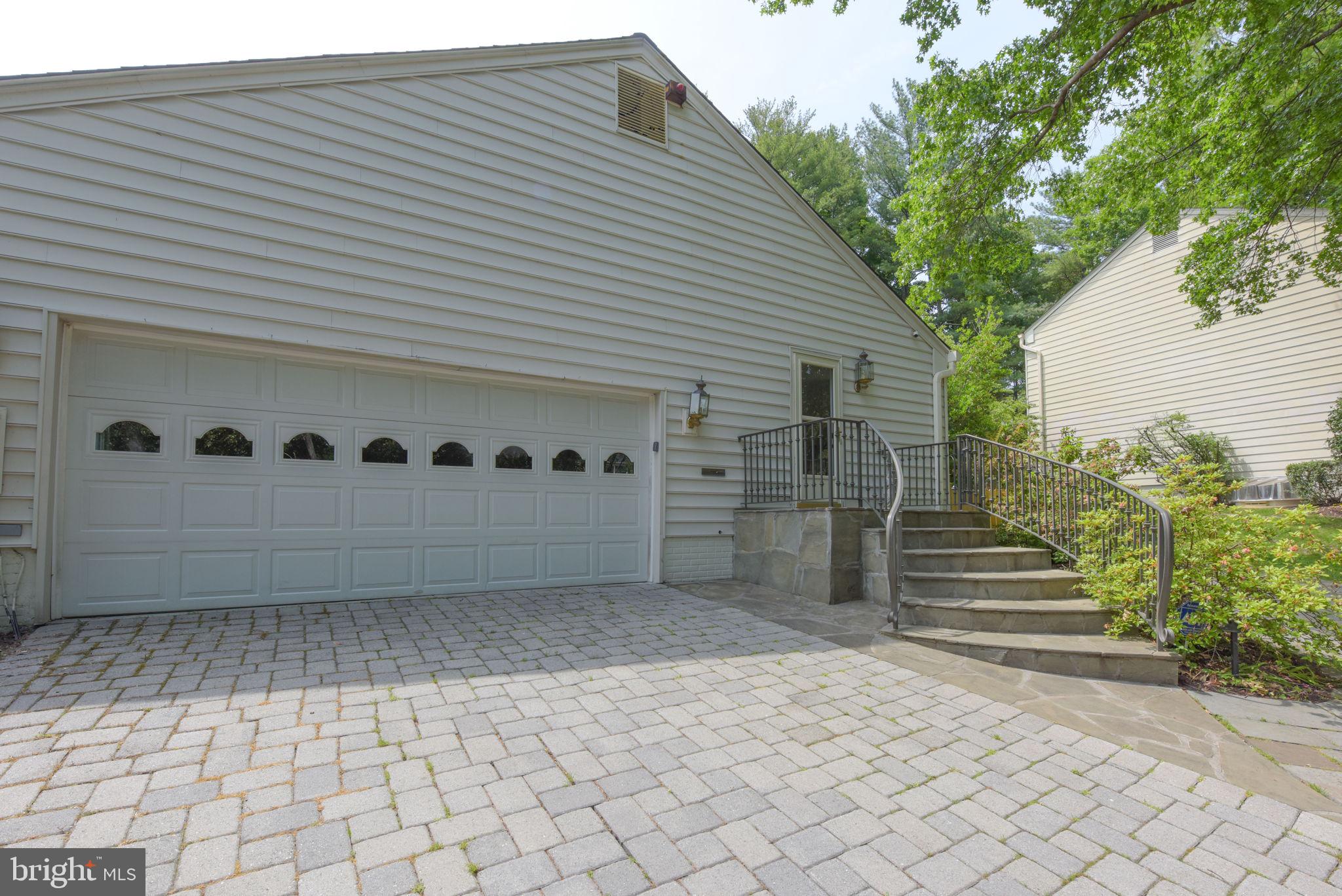 SEMINARY RIDGE - Residential