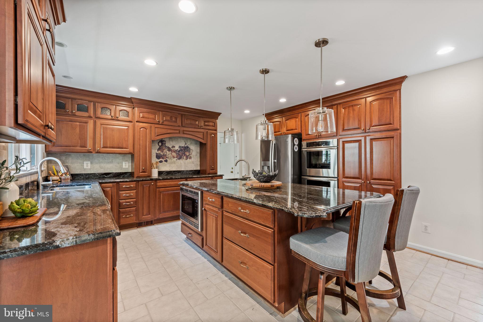 SEMINARY RIDGE - Residential