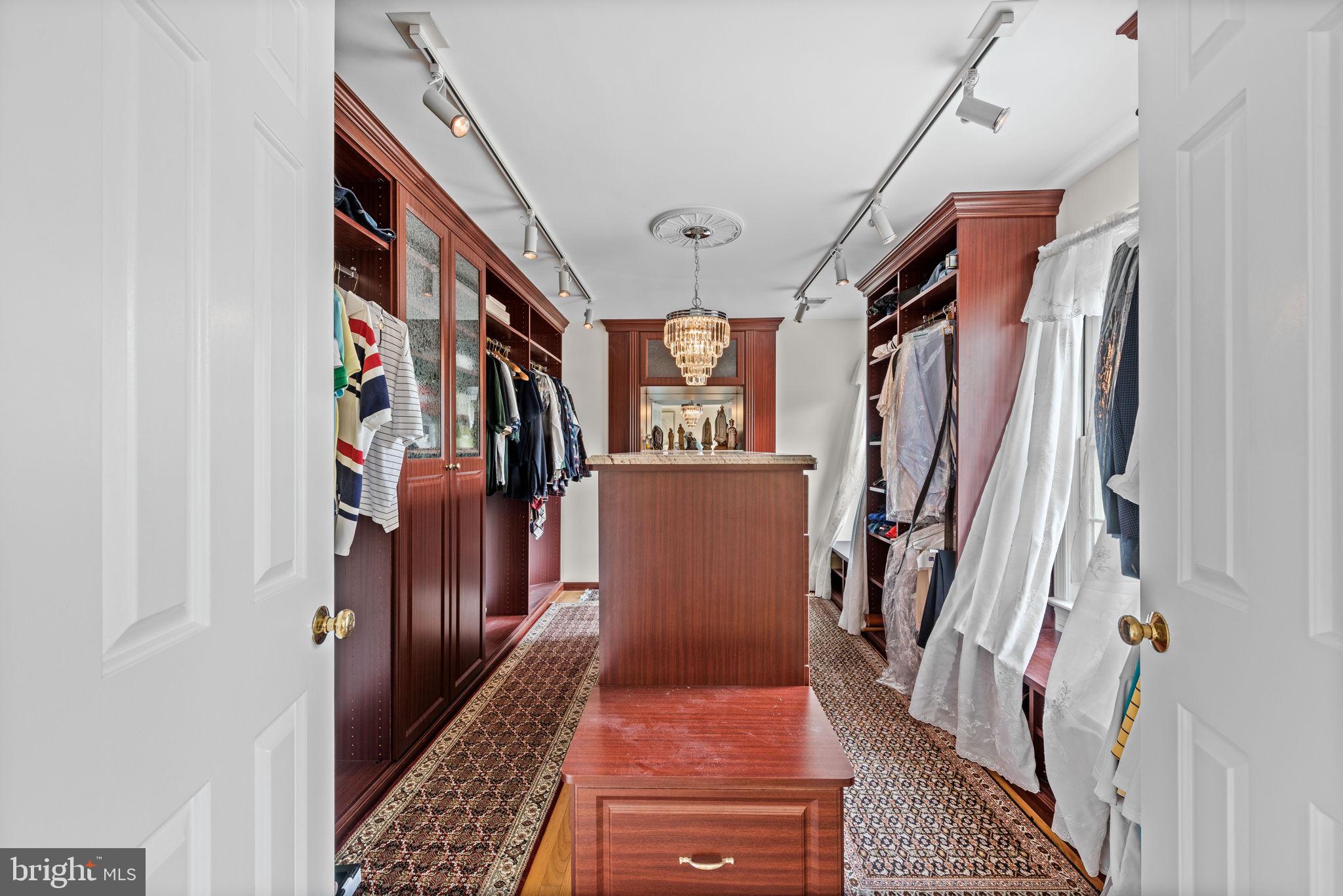 SEMINARY RIDGE - Residential