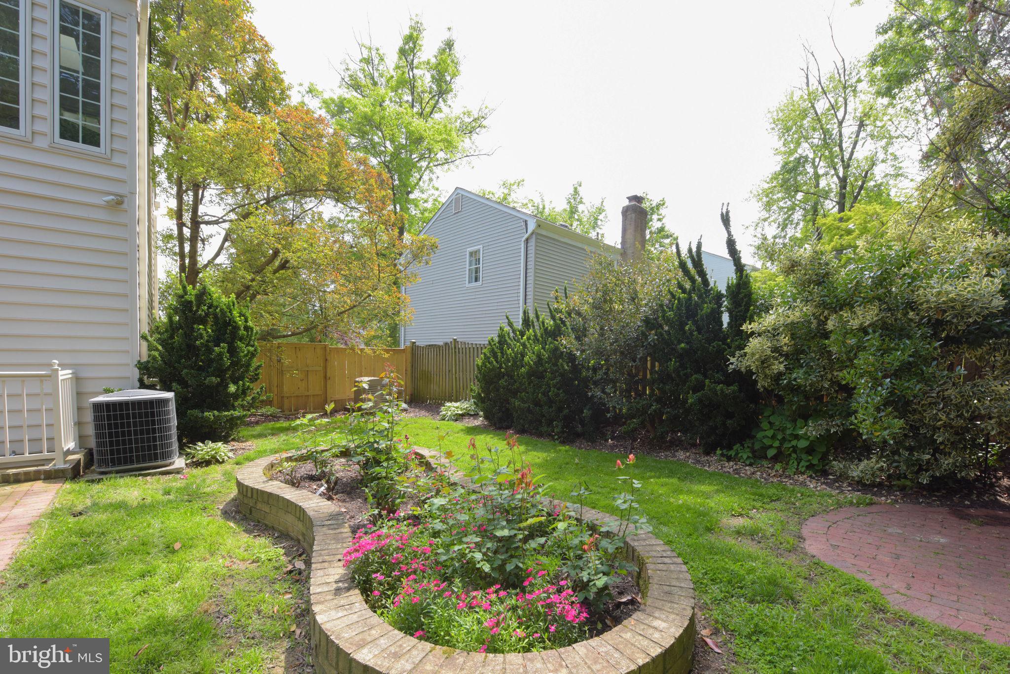SEMINARY RIDGE - Residential