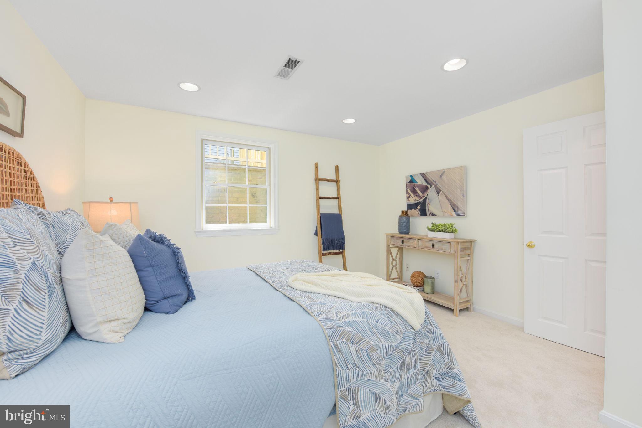 SEMINARY RIDGE - Residential