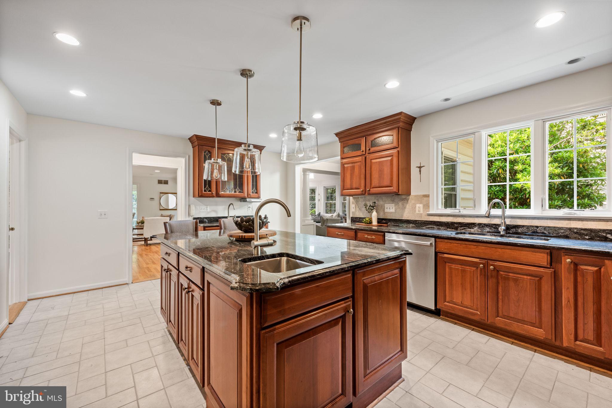 SEMINARY RIDGE - Residential