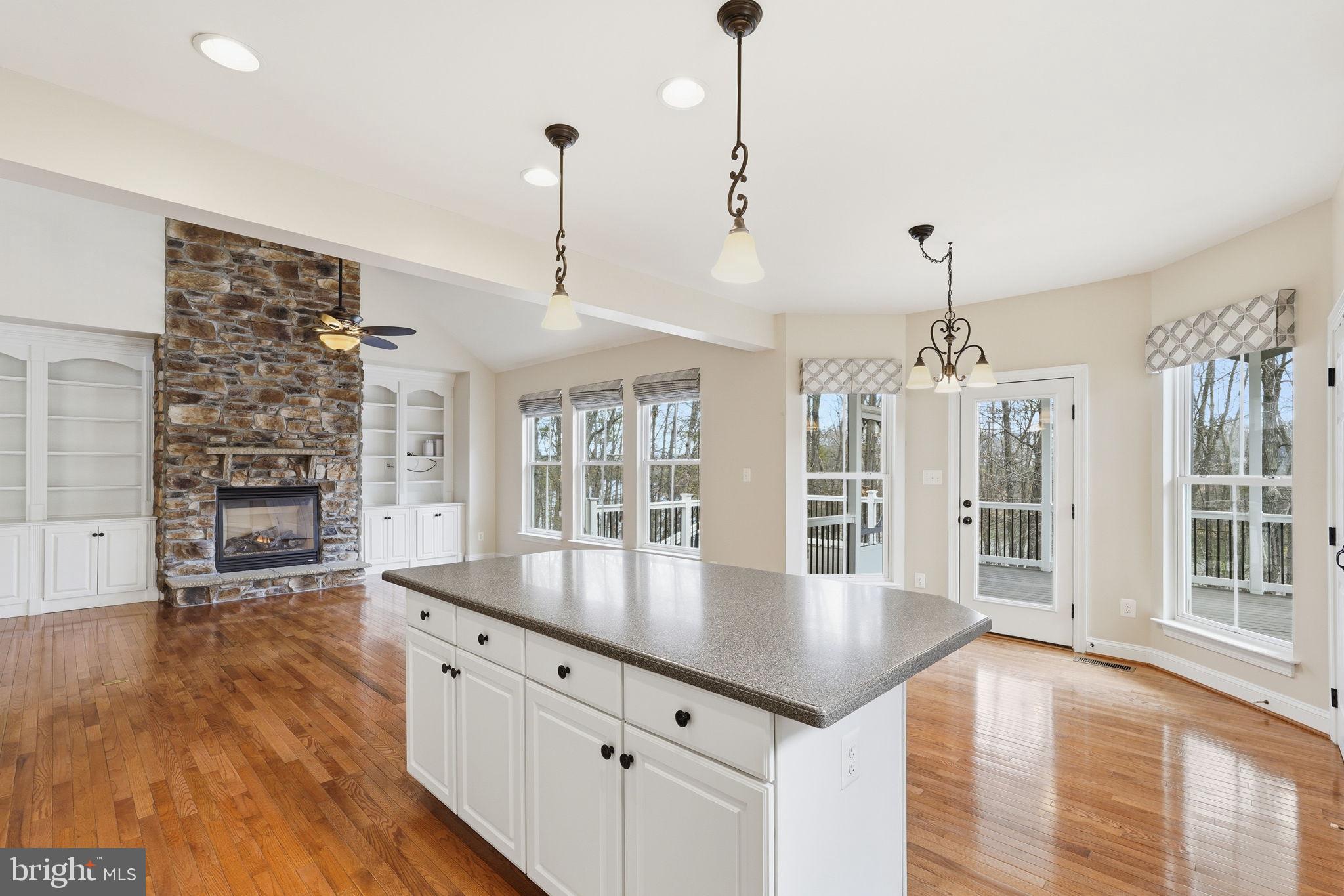 SHENANDOAH, LAKE FREDERICK - Residential