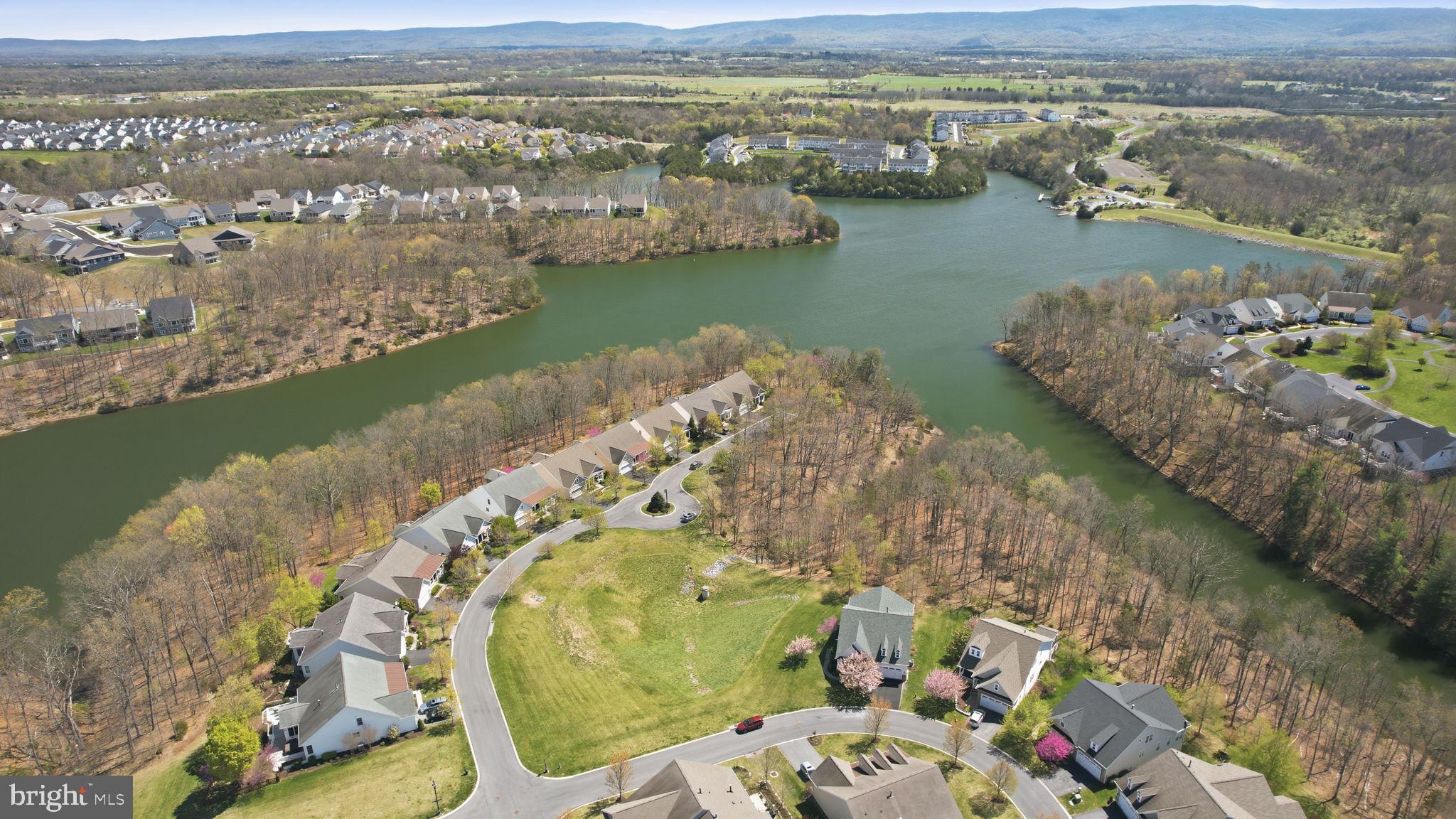 SHENANDOAH, LAKE FREDERICK - Residential