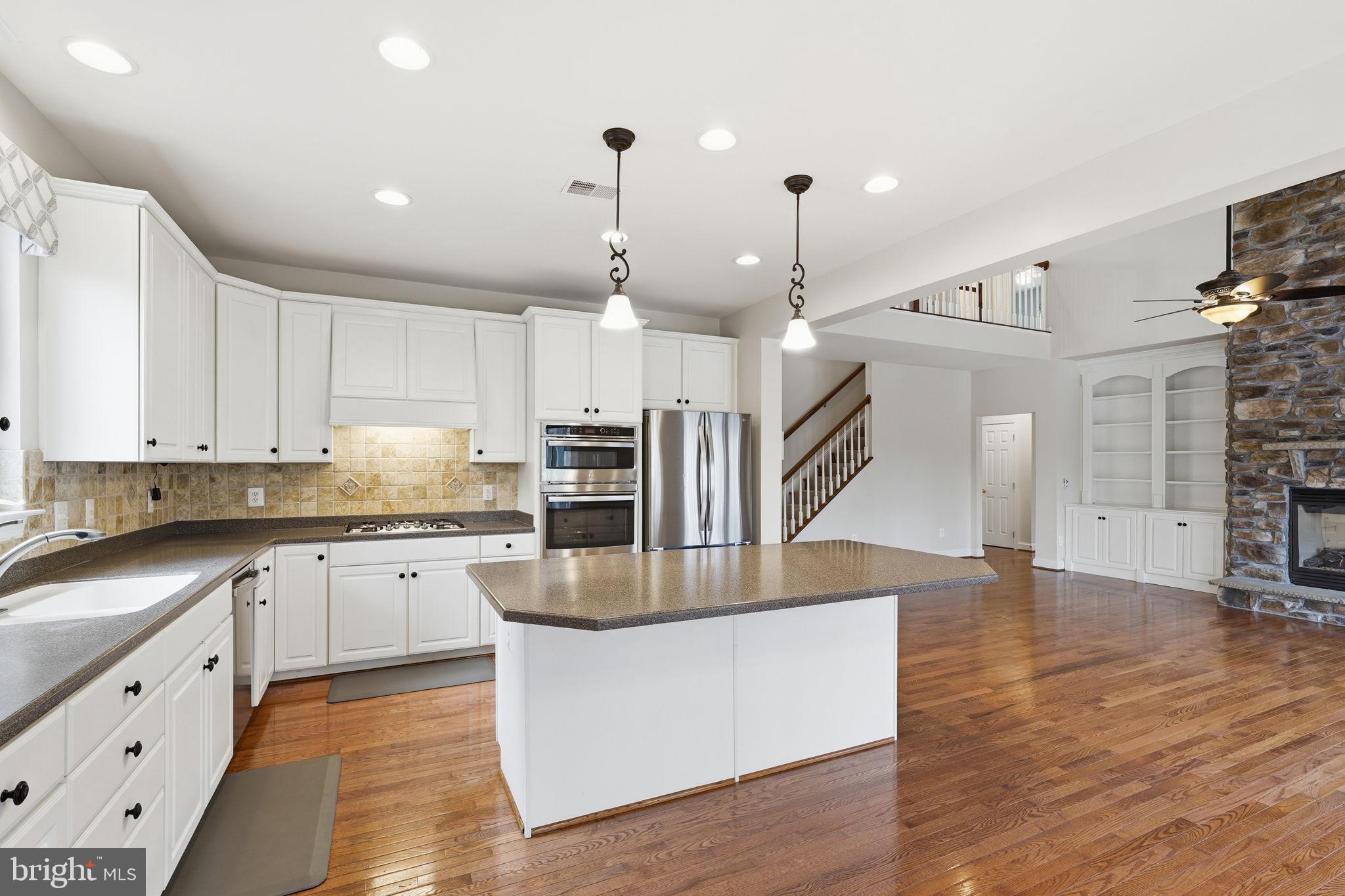 SHENANDOAH, LAKE FREDERICK - Residential