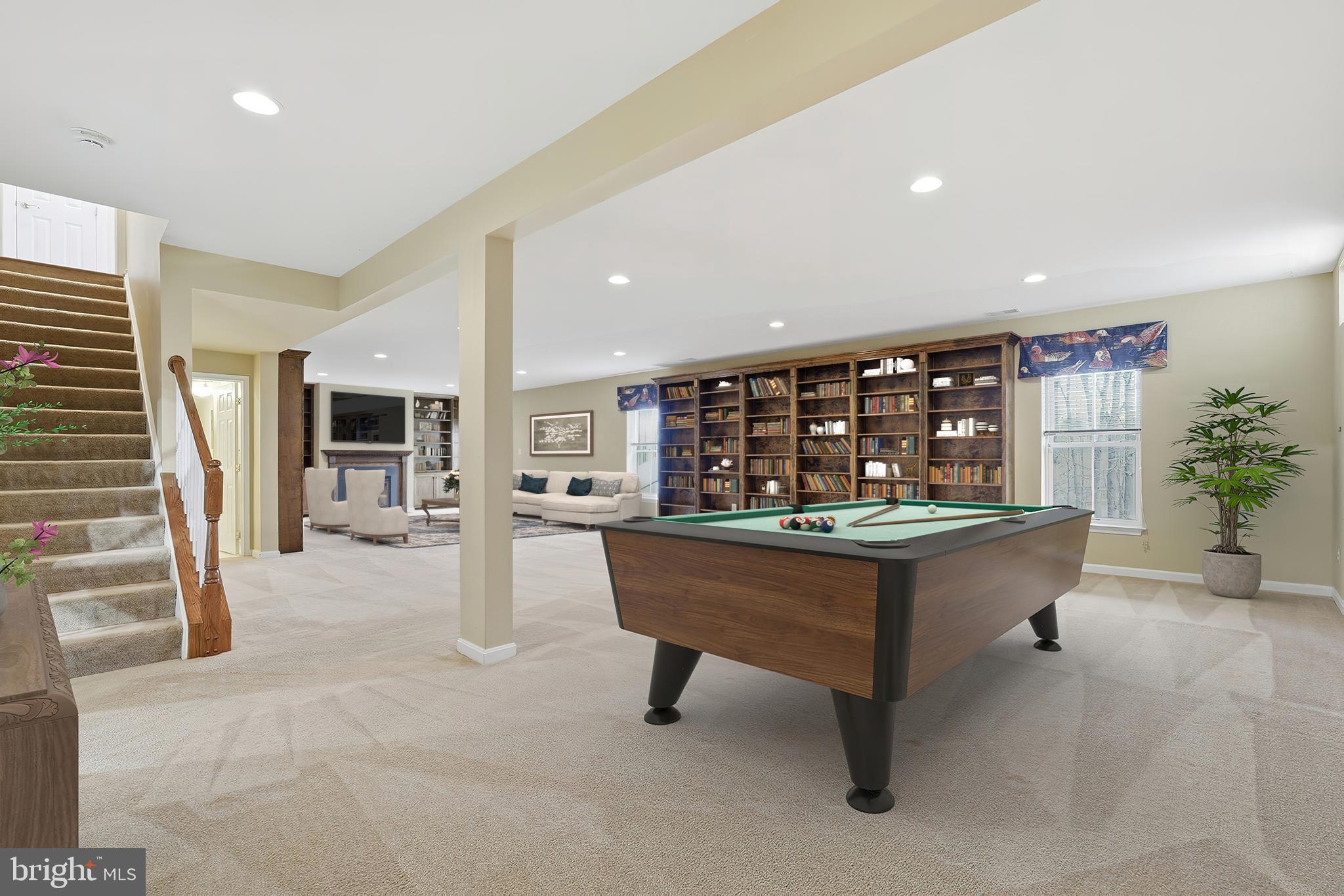 SHENANDOAH, LAKE FREDERICK - Residential