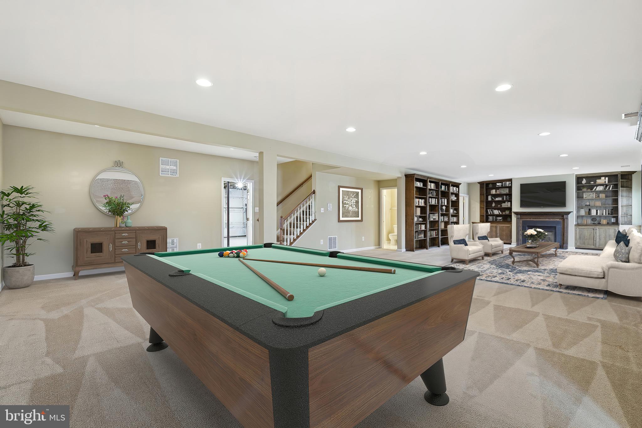 SHENANDOAH, LAKE FREDERICK - Residential