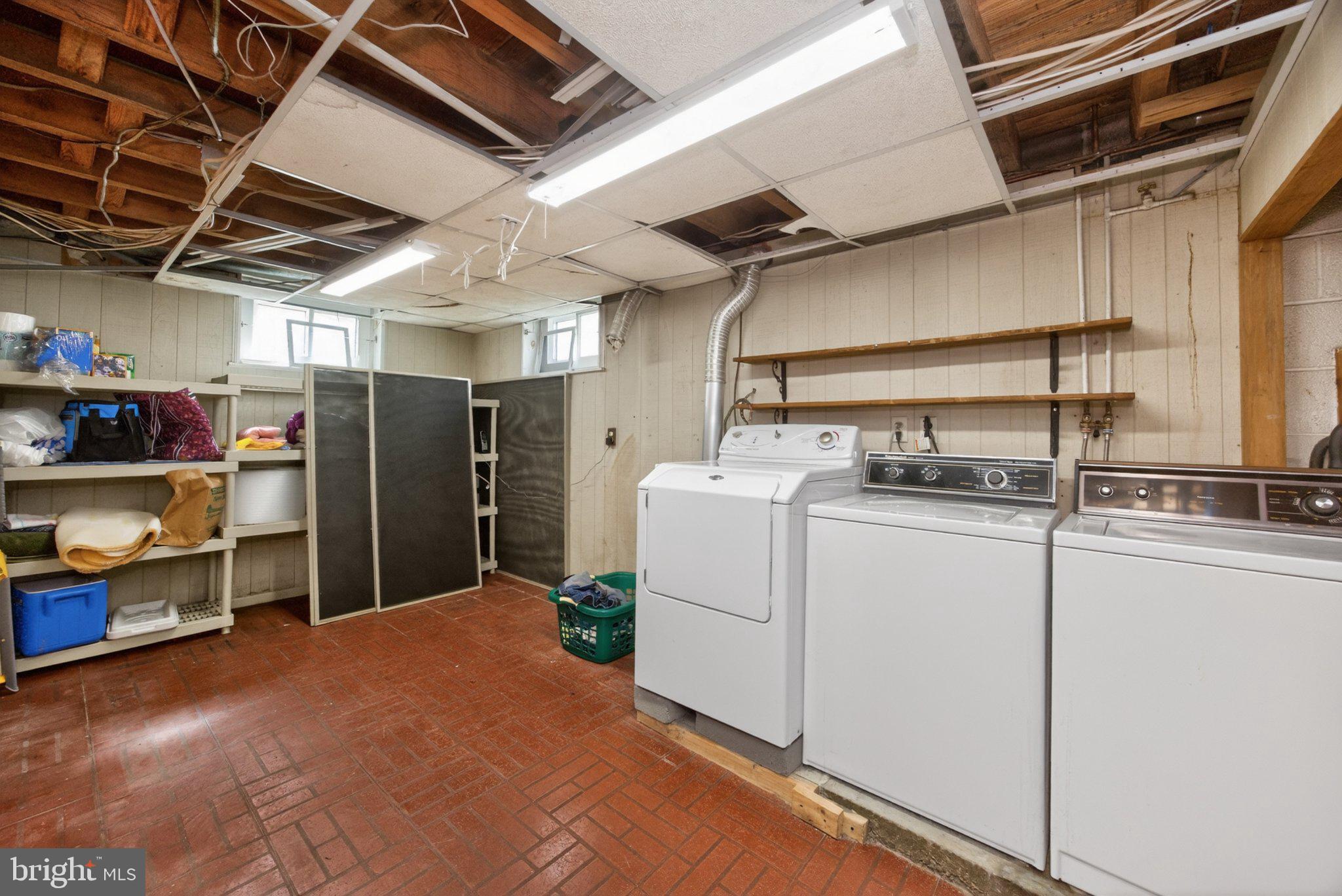 WITHERINGTON HGTS - Residential