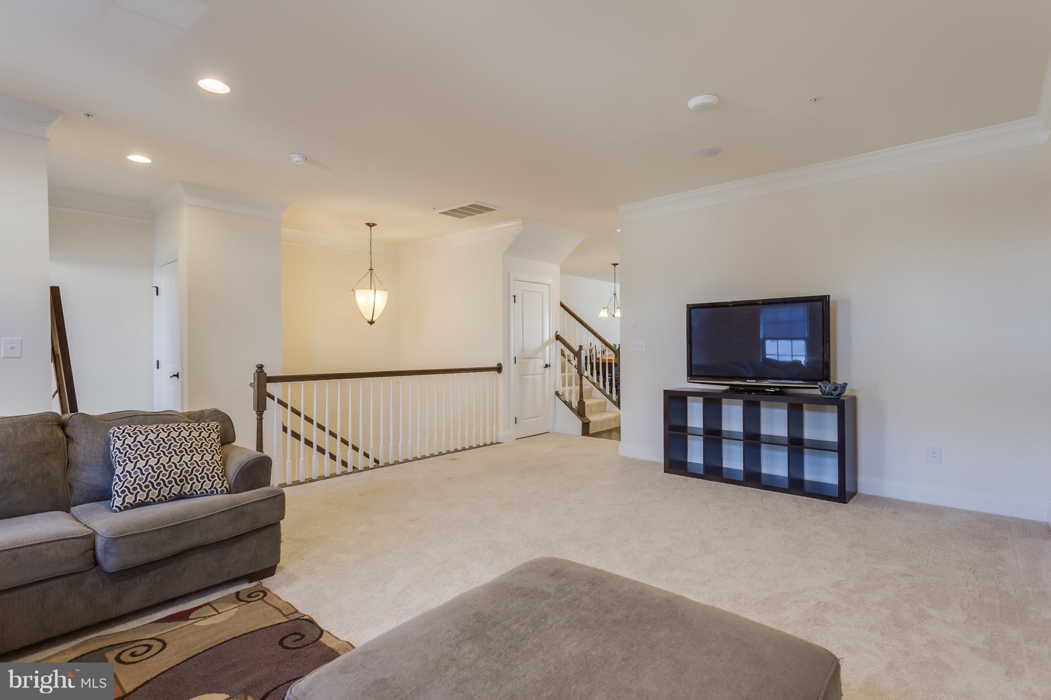 VIRGINIA MANOR CONDOMINIUM - Residential