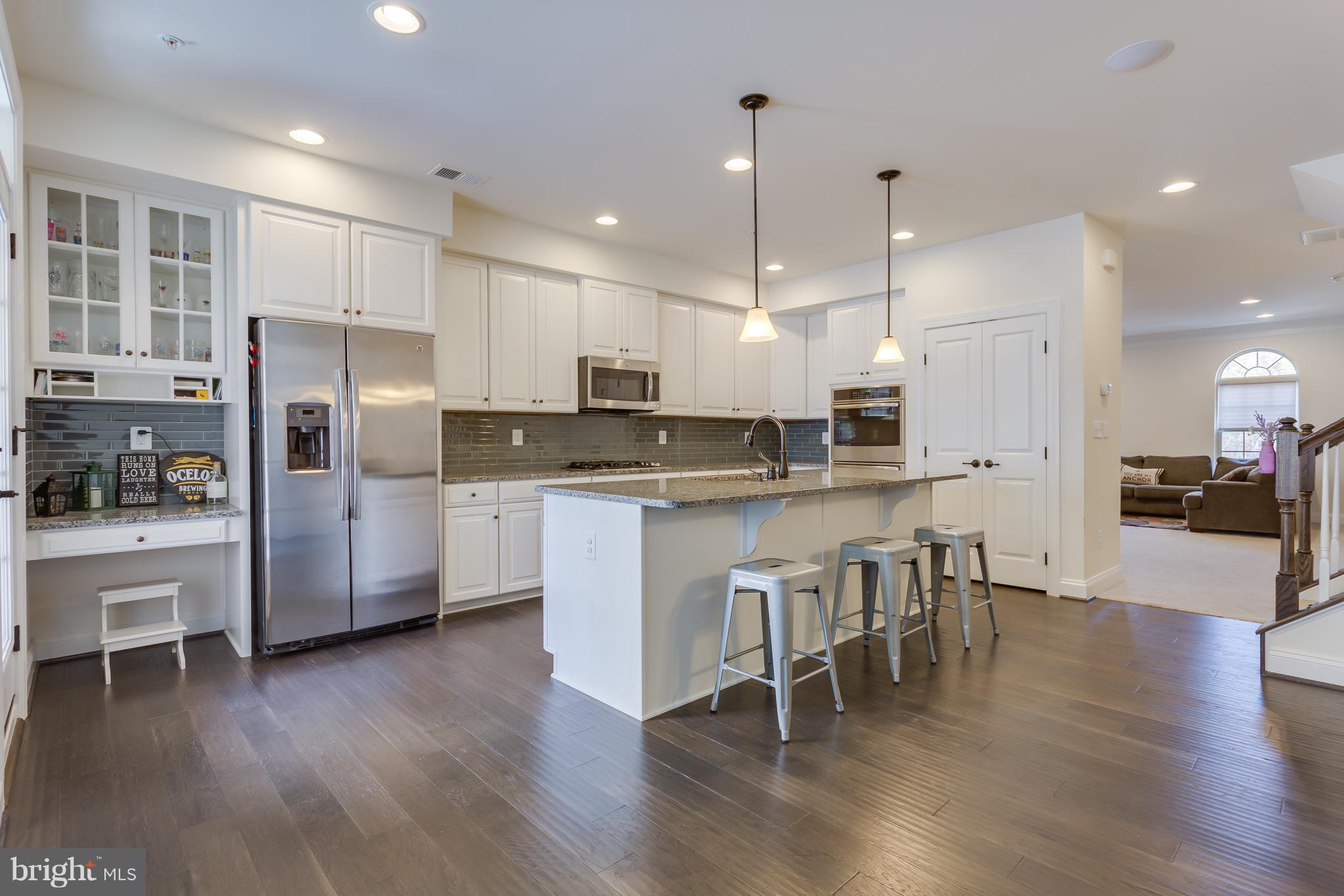 VIRGINIA MANOR CONDOMINIUM - Residential