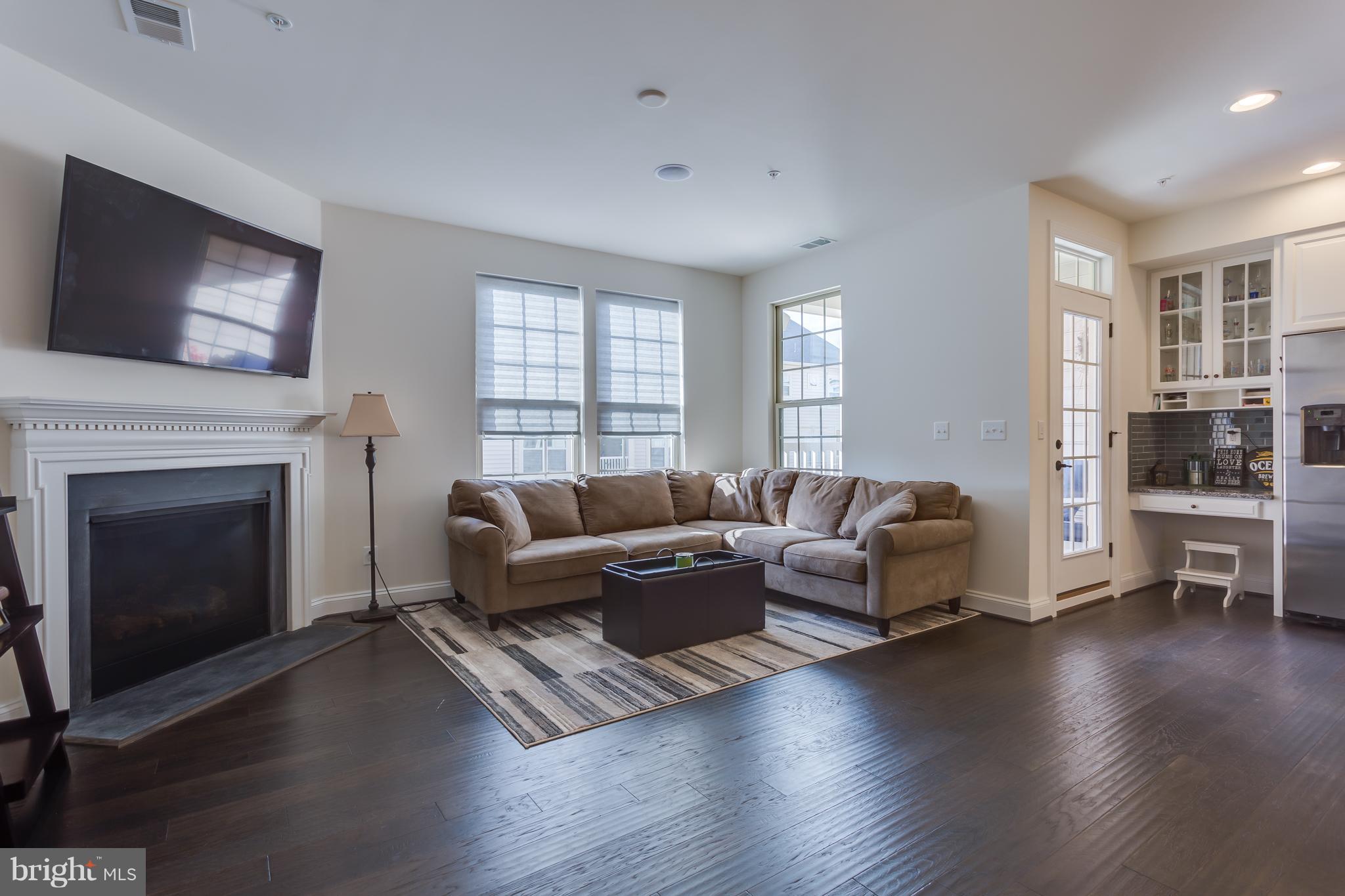 VIRGINIA MANOR CONDOMINIUM - Residential