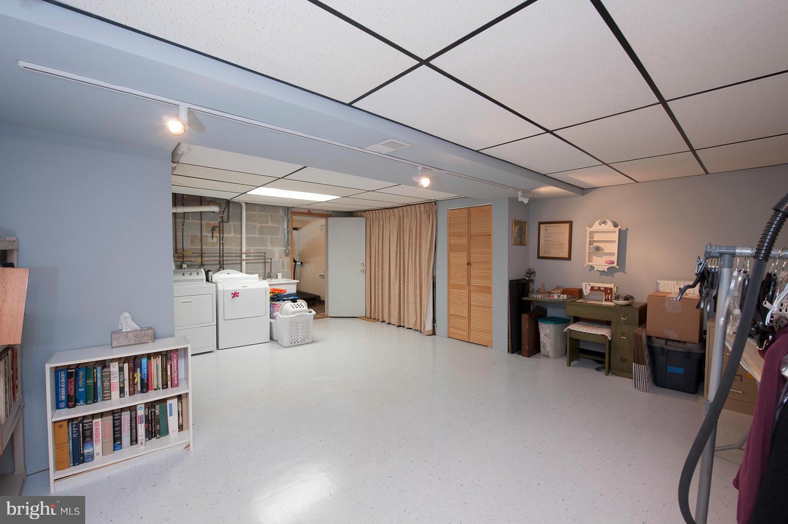 OAKRIDGE - Residential