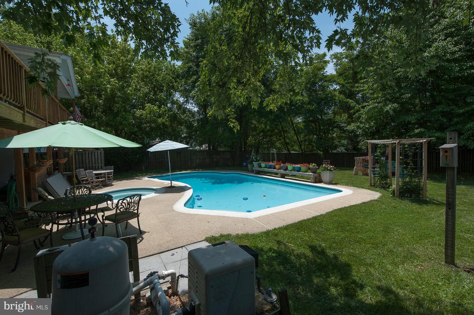 OAKRIDGE - Residential