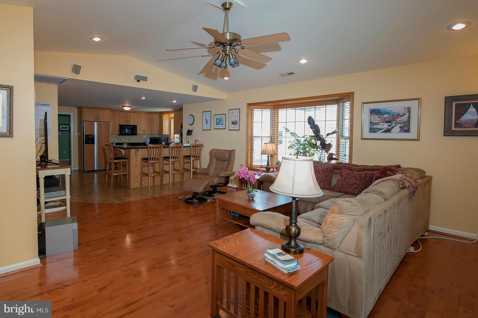 OAKRIDGE - Residential