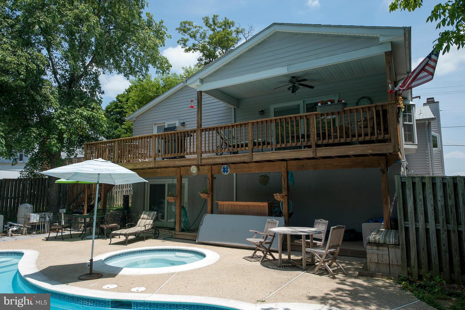 OAKRIDGE - Residential