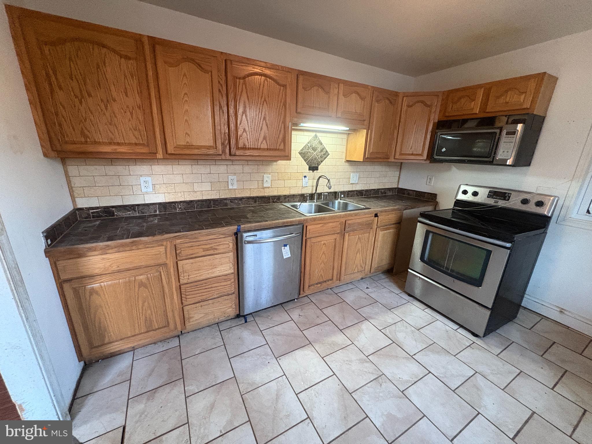 LYNDHURST - Residential