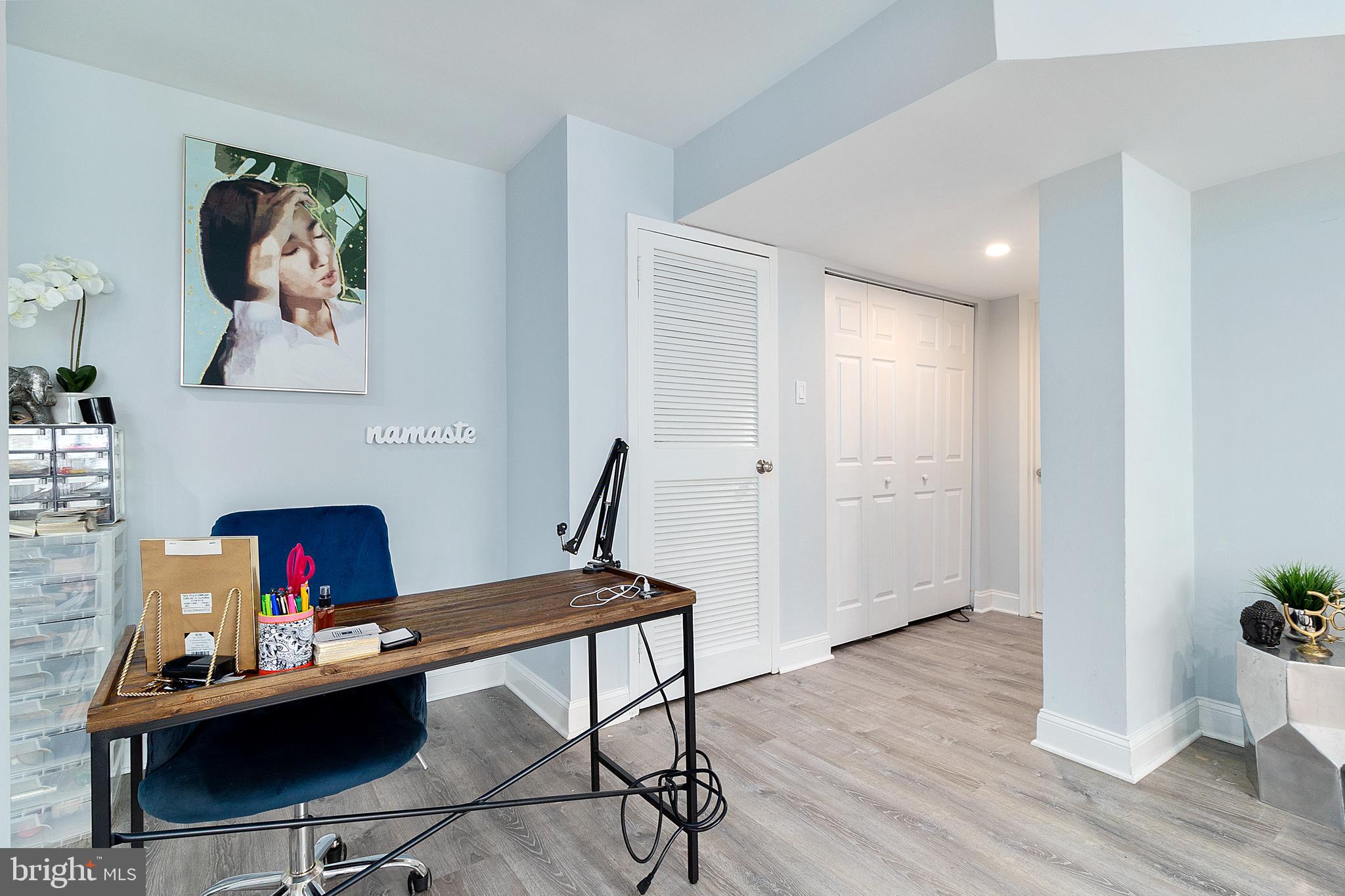 SAXONY SQUARE - Residential