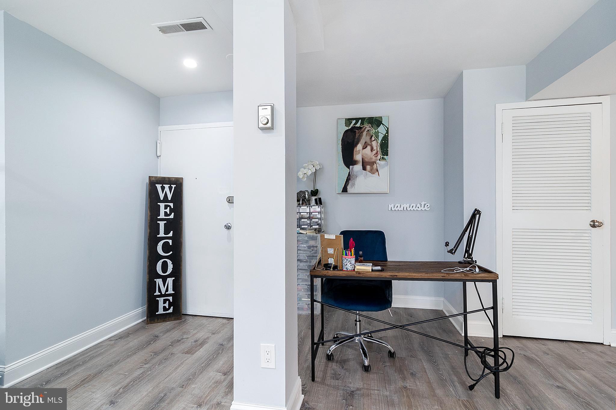 SAXONY SQUARE - Residential