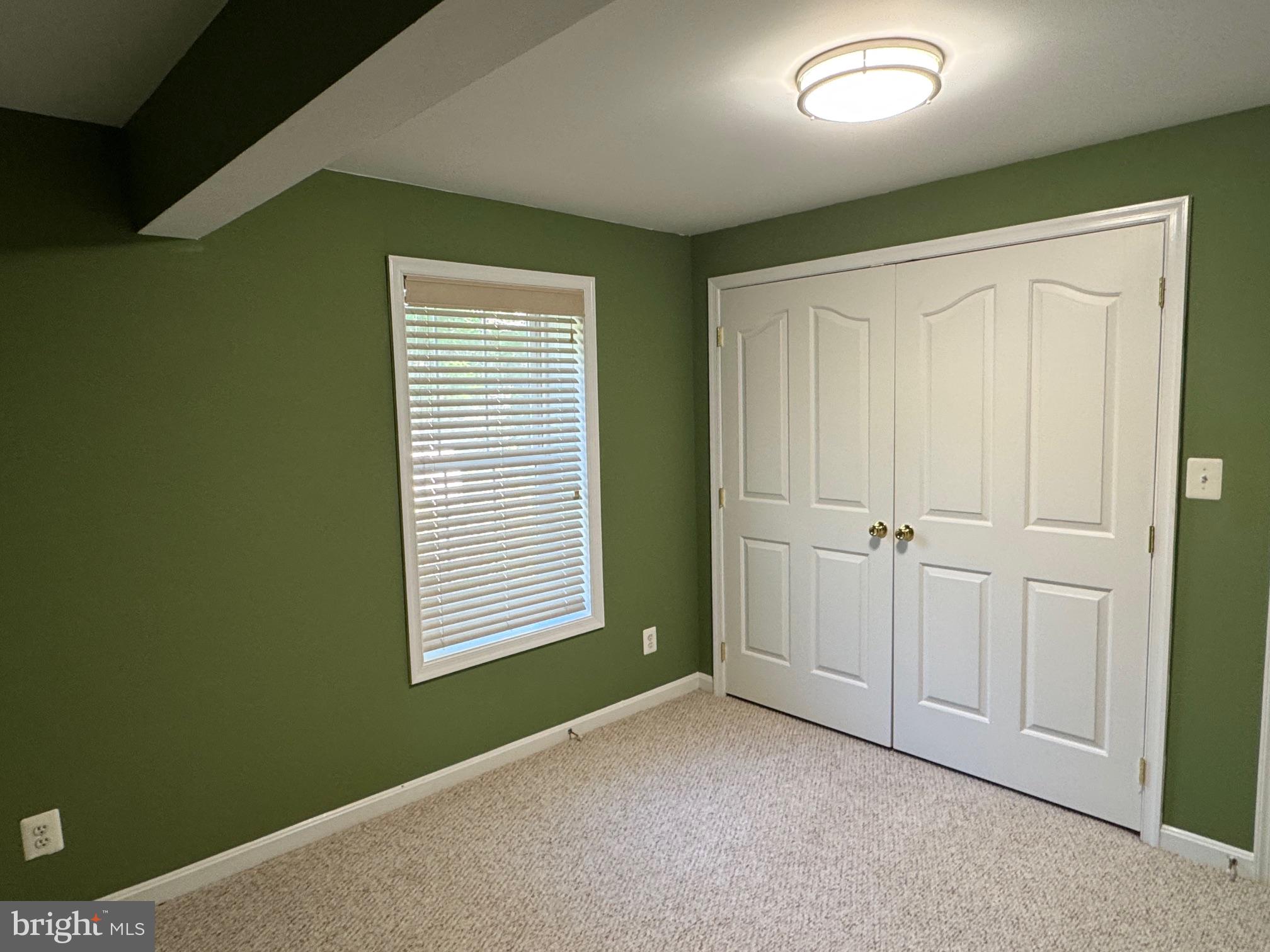 12740 GREAT LANE