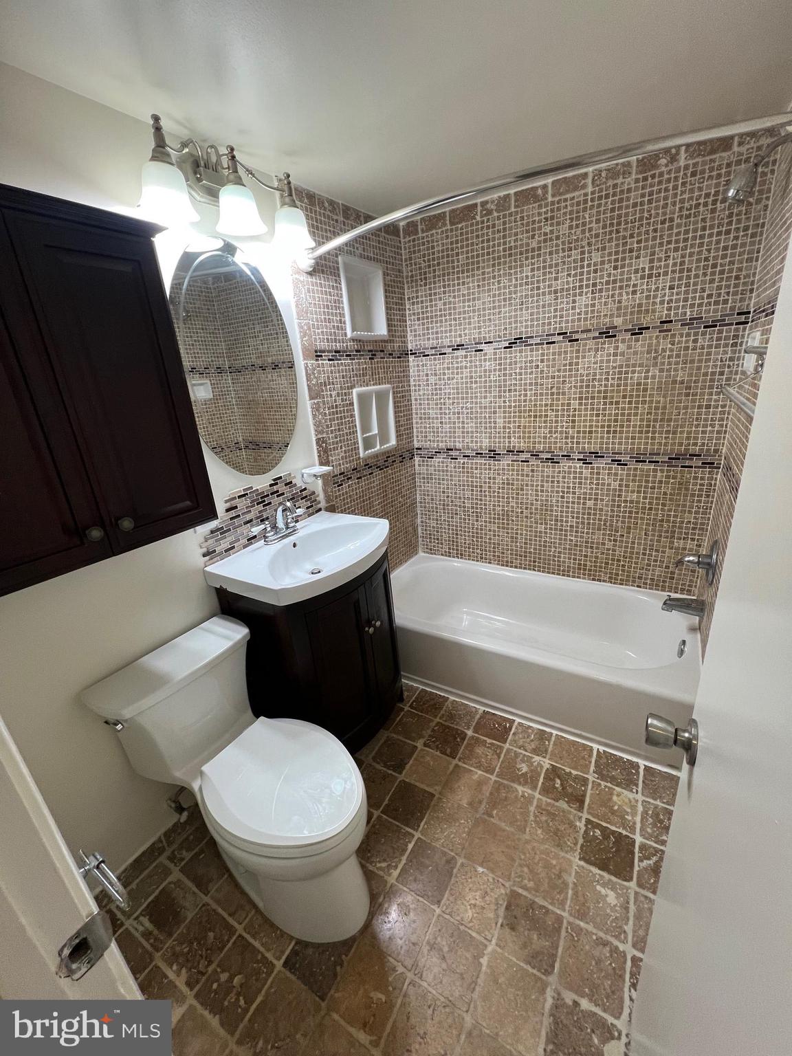 MARYLAND FARMS - Residential Lease