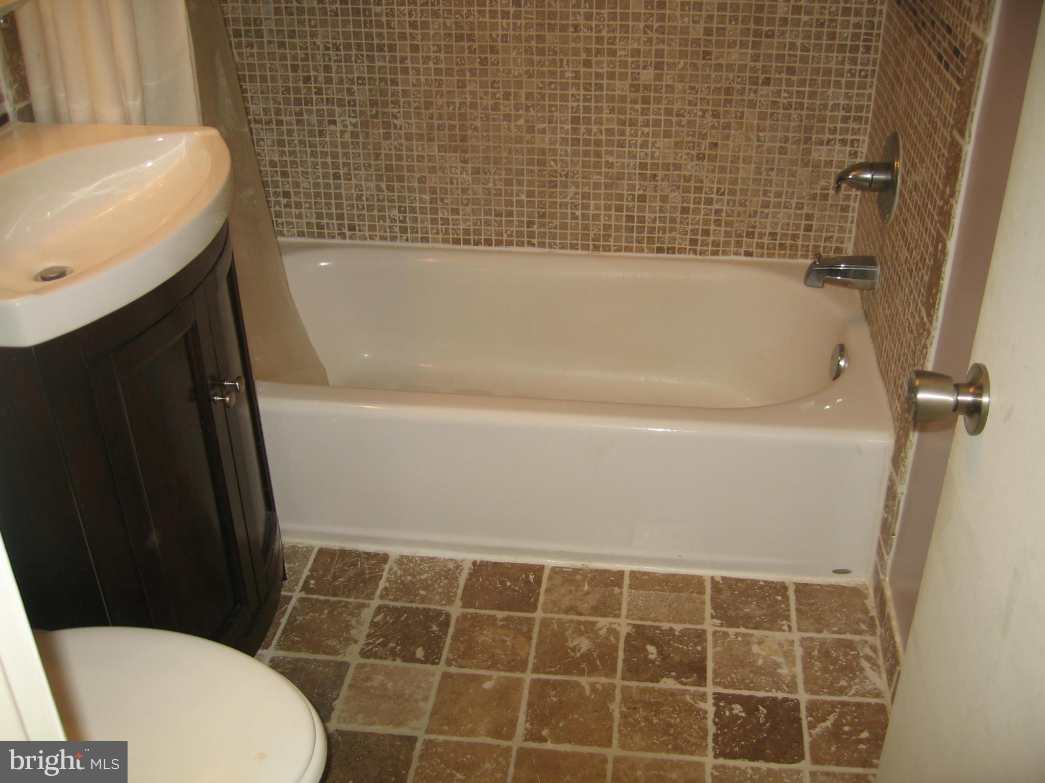 MARYLAND FARMS - Residential Lease