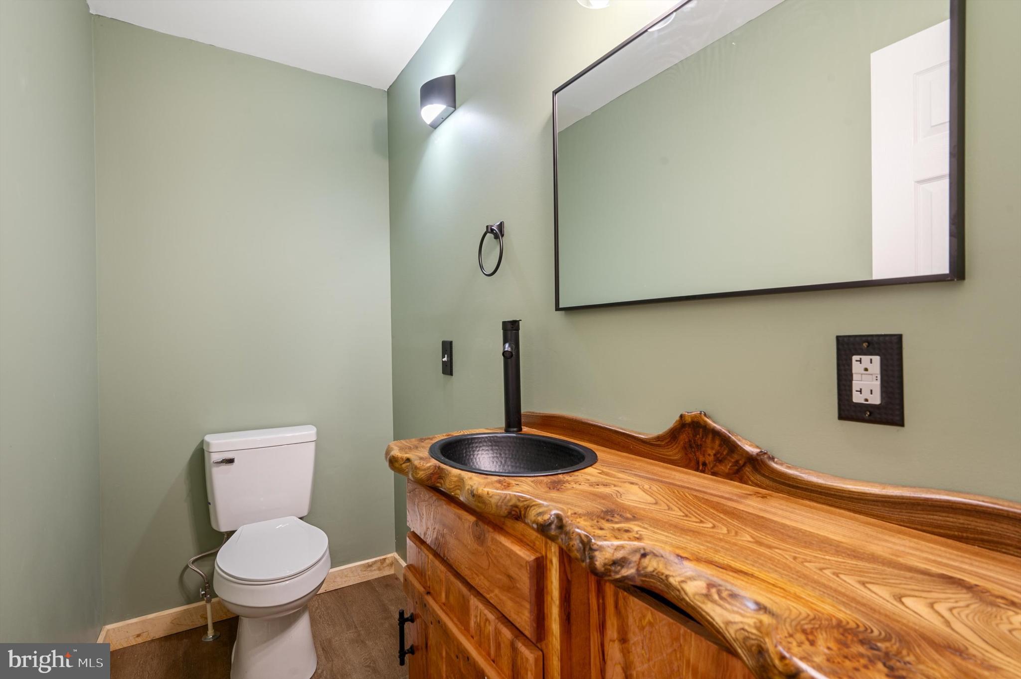 HITOP ESTATES - Residential