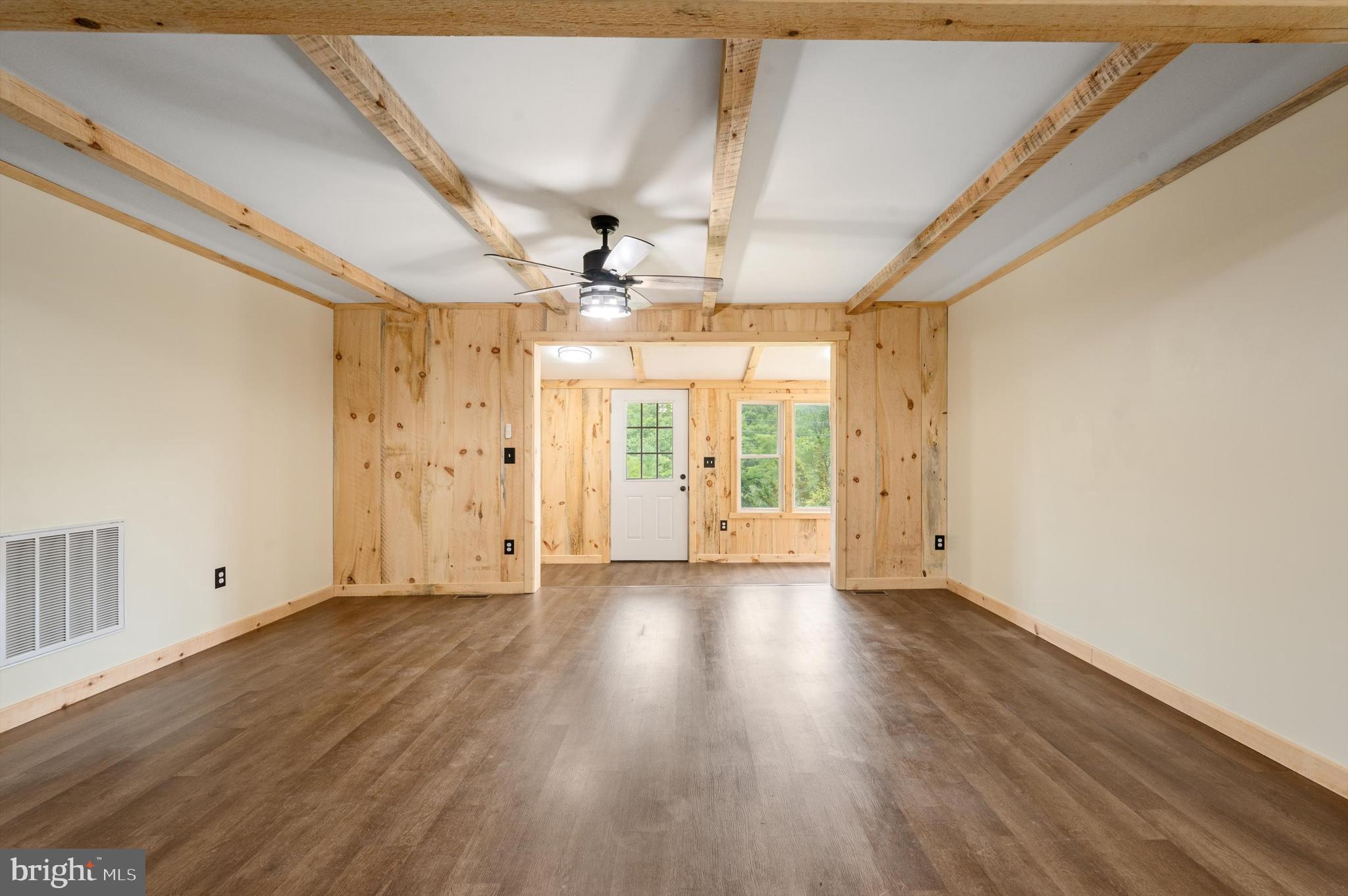 HITOP ESTATES - Residential