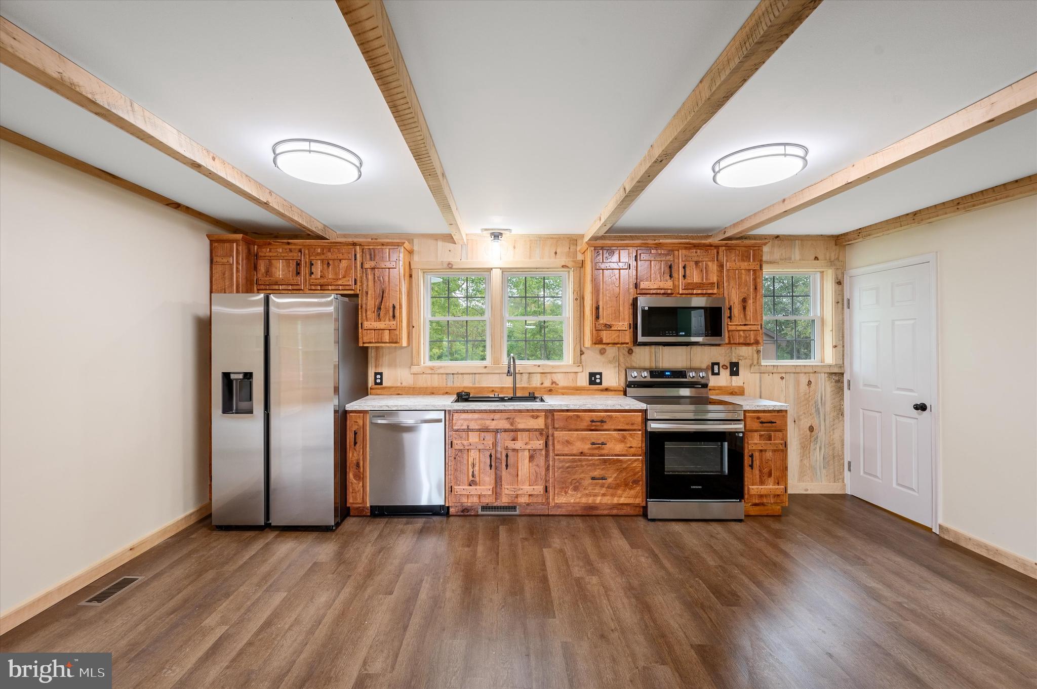 HITOP ESTATES - Residential