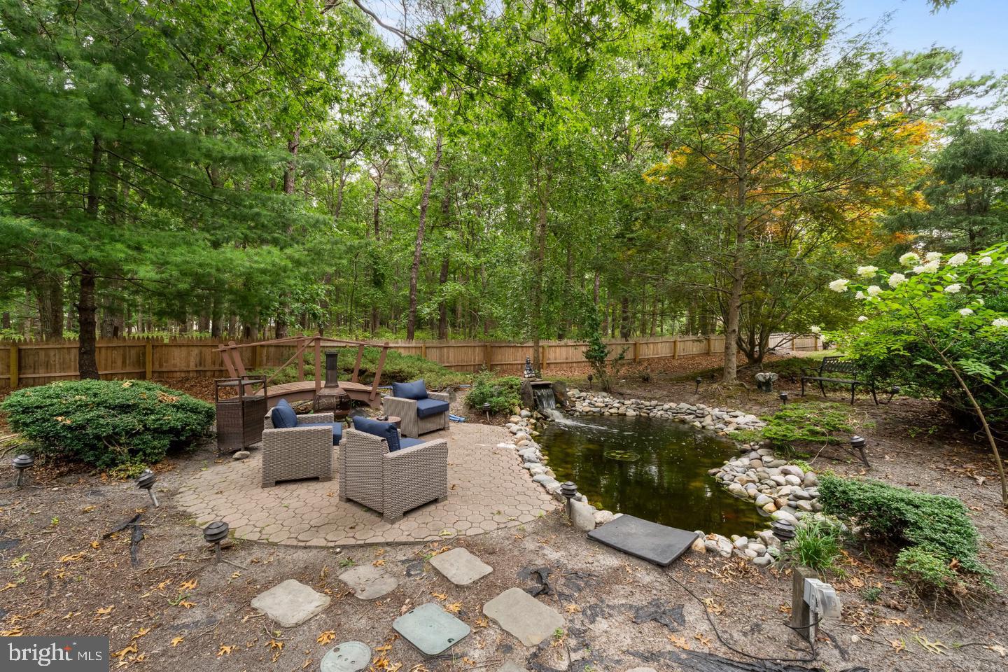 209 SHADY KNOLL LANE