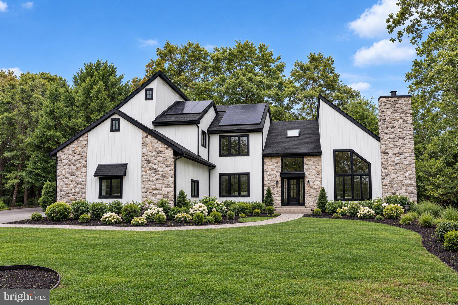 209 SHADY KNOLL LANE
