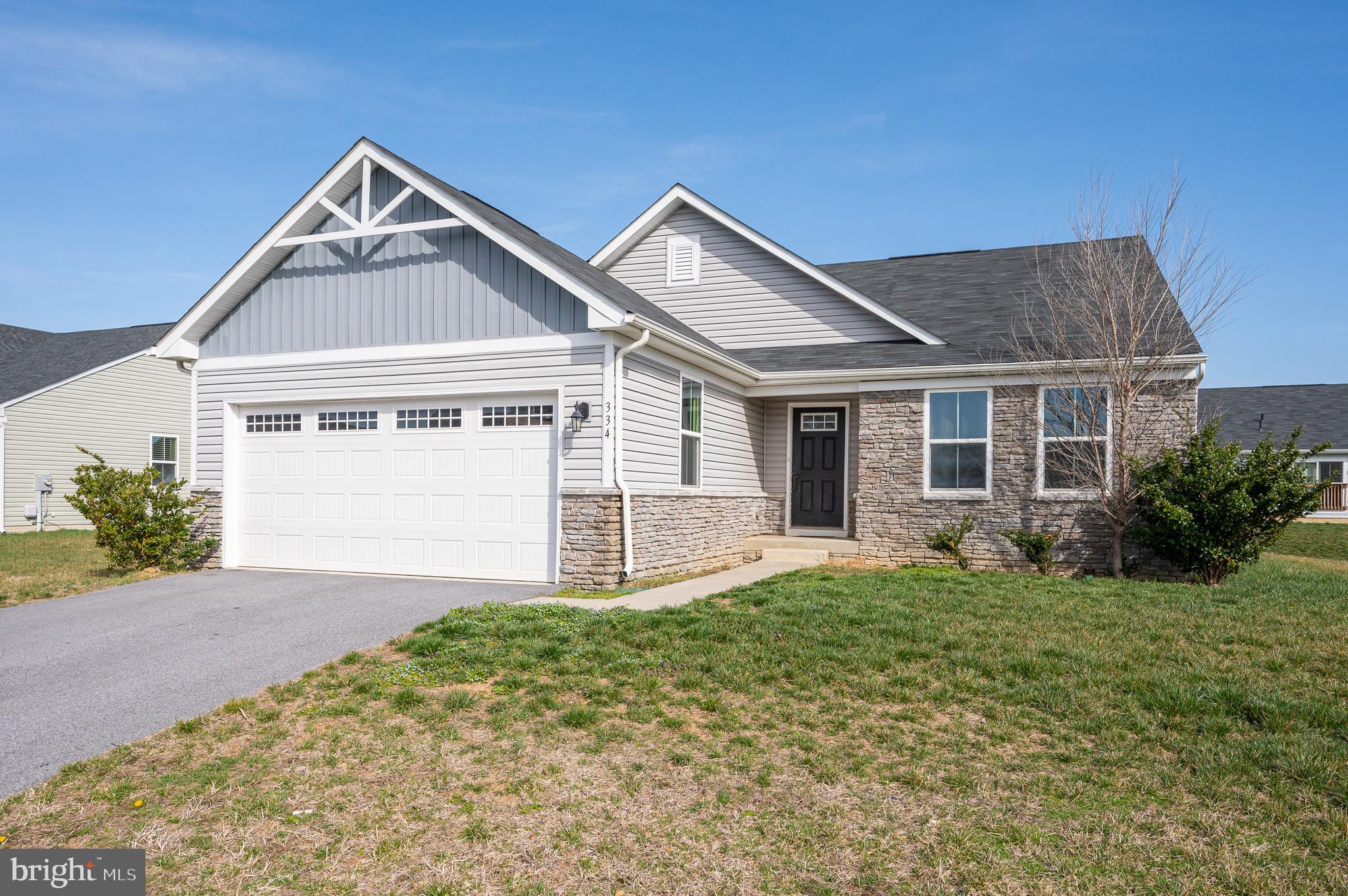 ARCADIA SPRINGS - Residential