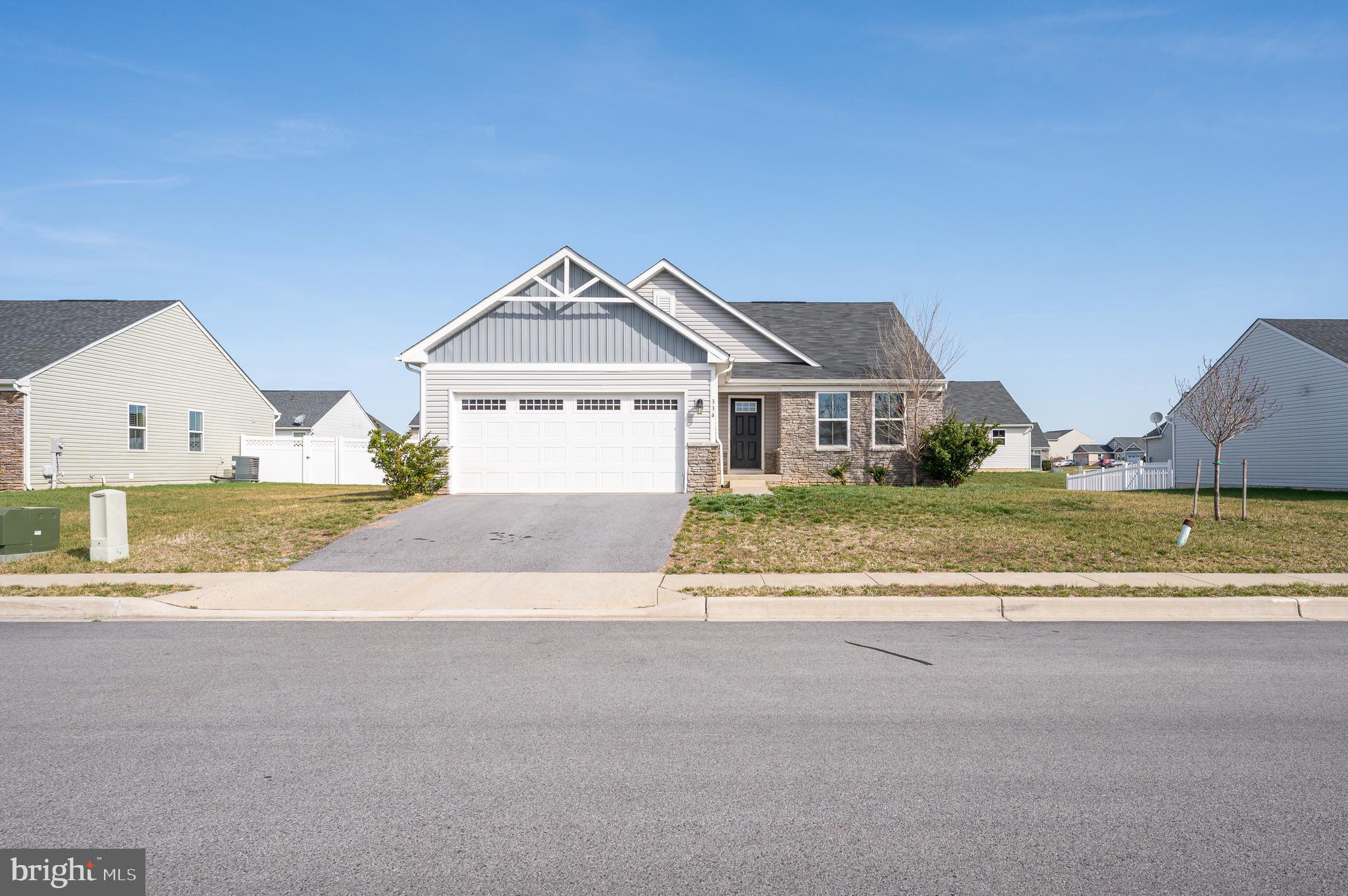 ARCADIA SPRINGS - Residential