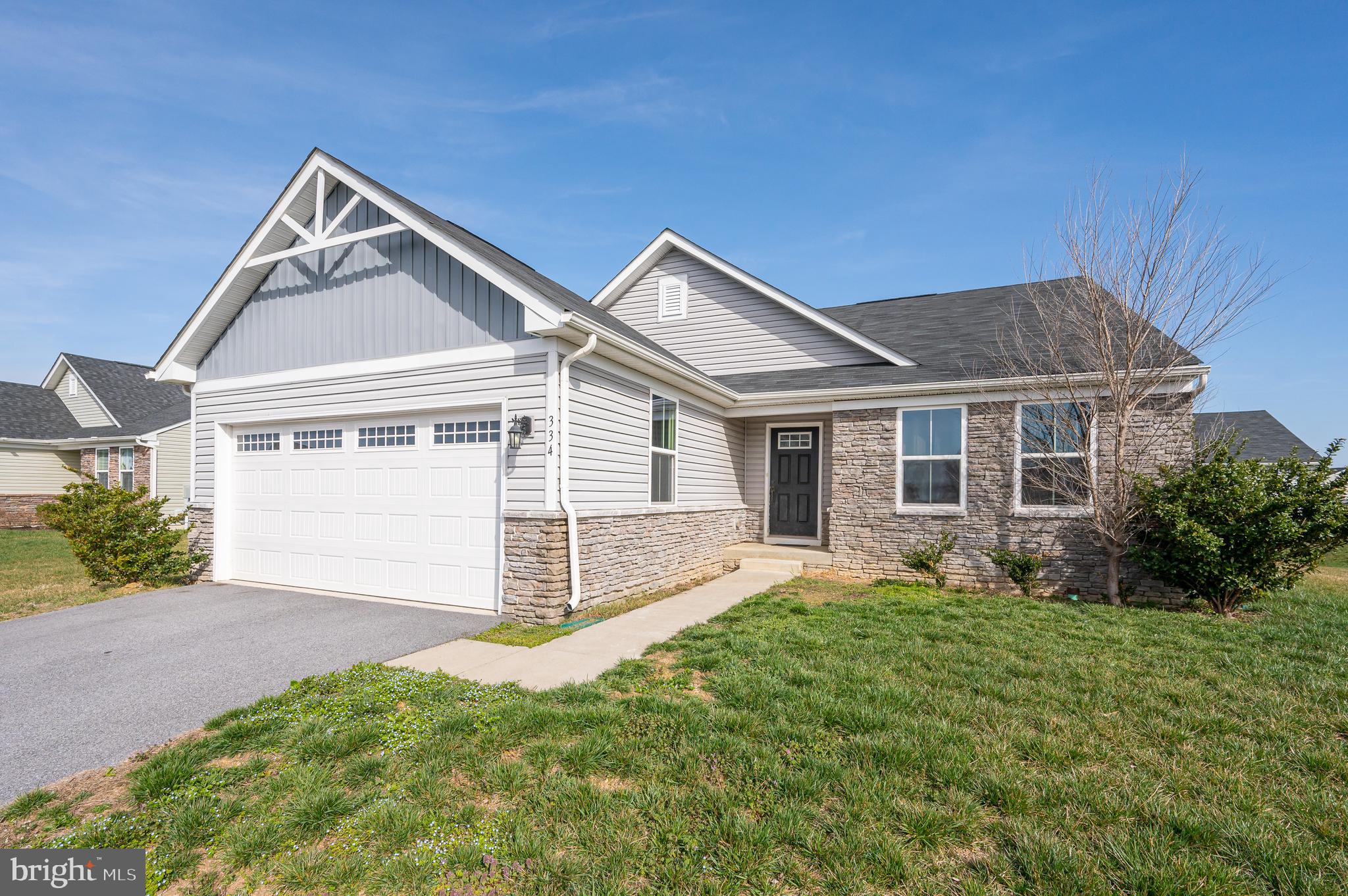 ARCADIA SPRINGS - Residential