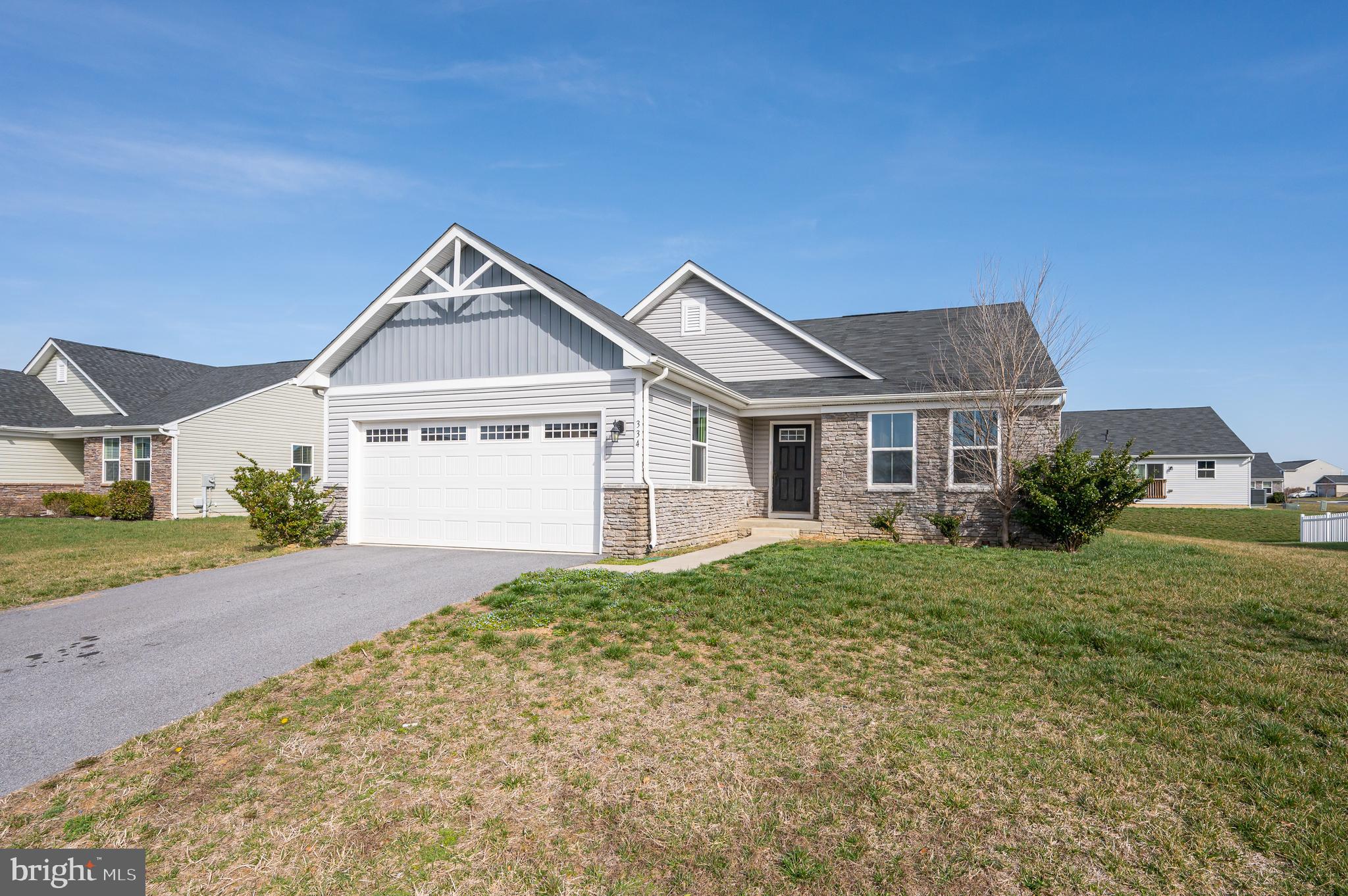 ARCADIA SPRINGS - Residential