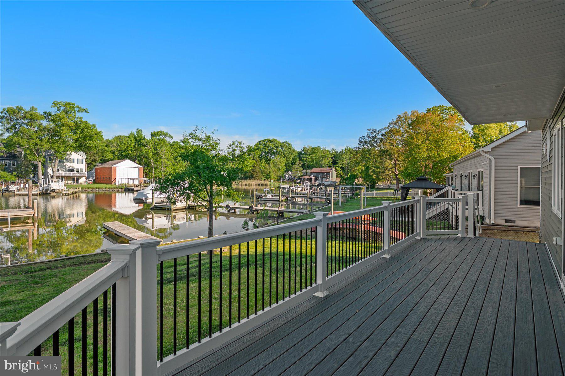AVALON SHORES - Residential