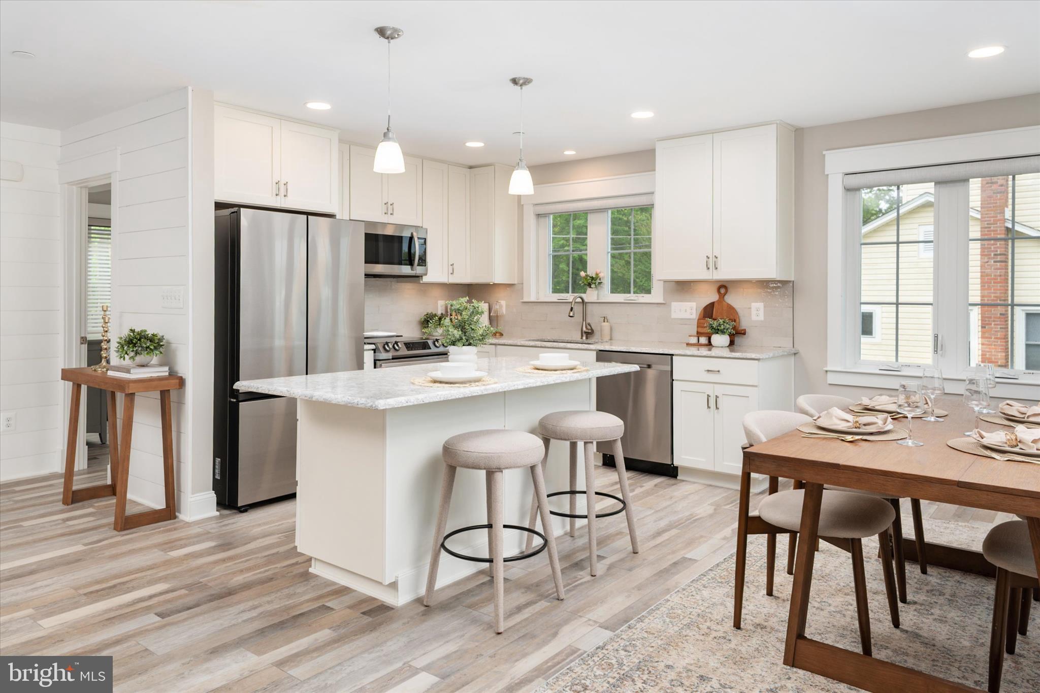 AVALON SHORES - Residential