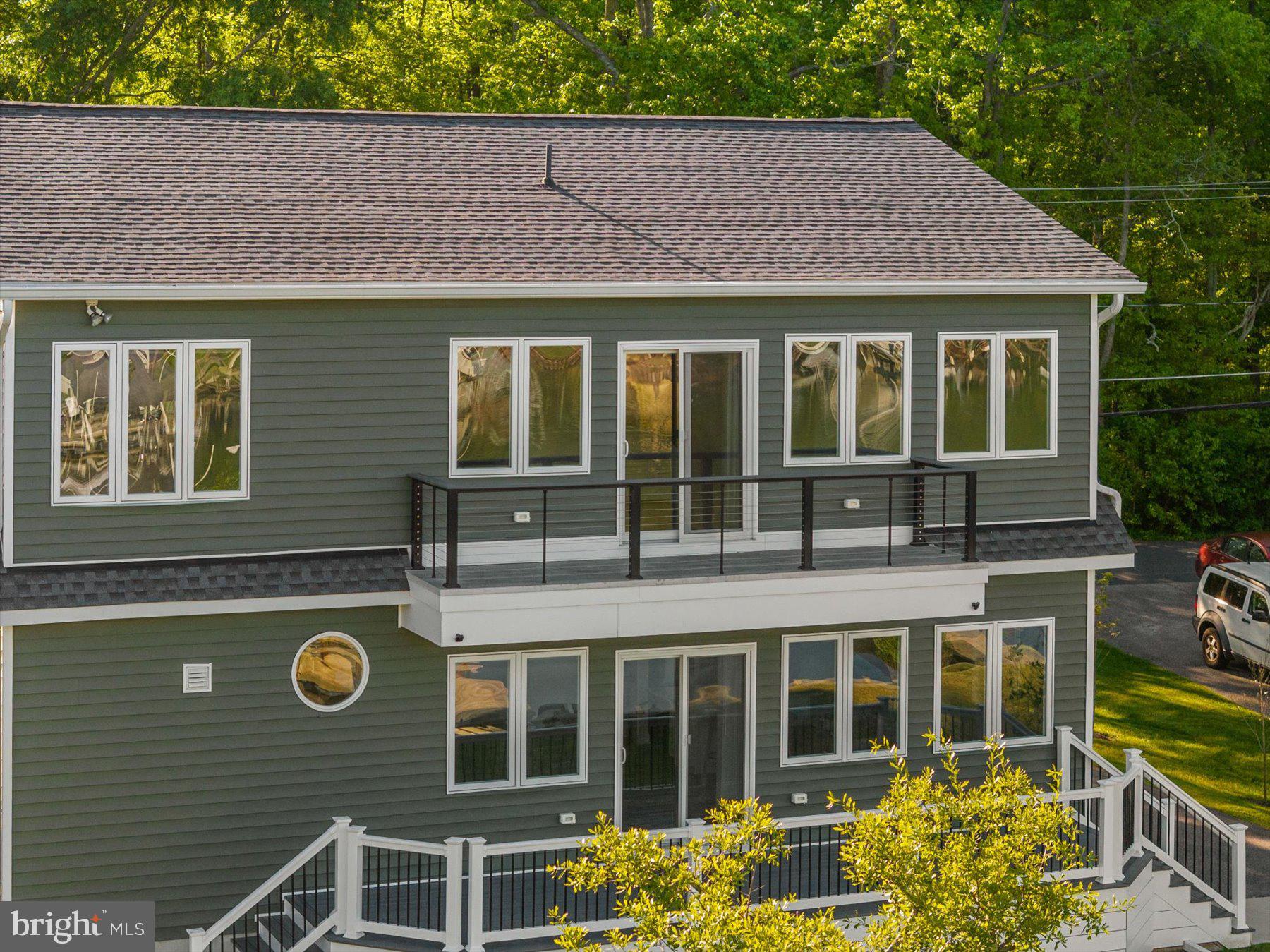 AVALON SHORES - Residential