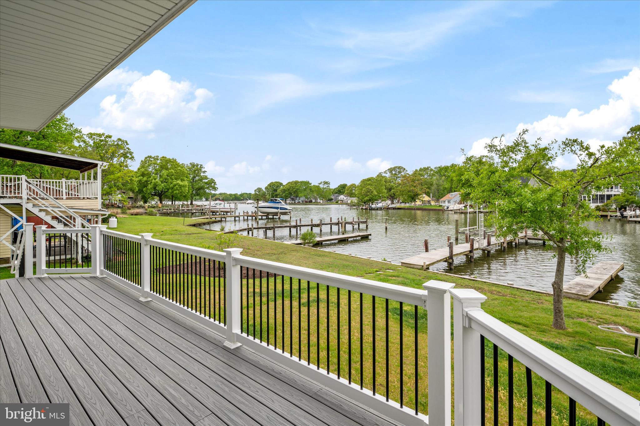 AVALON SHORES - Residential