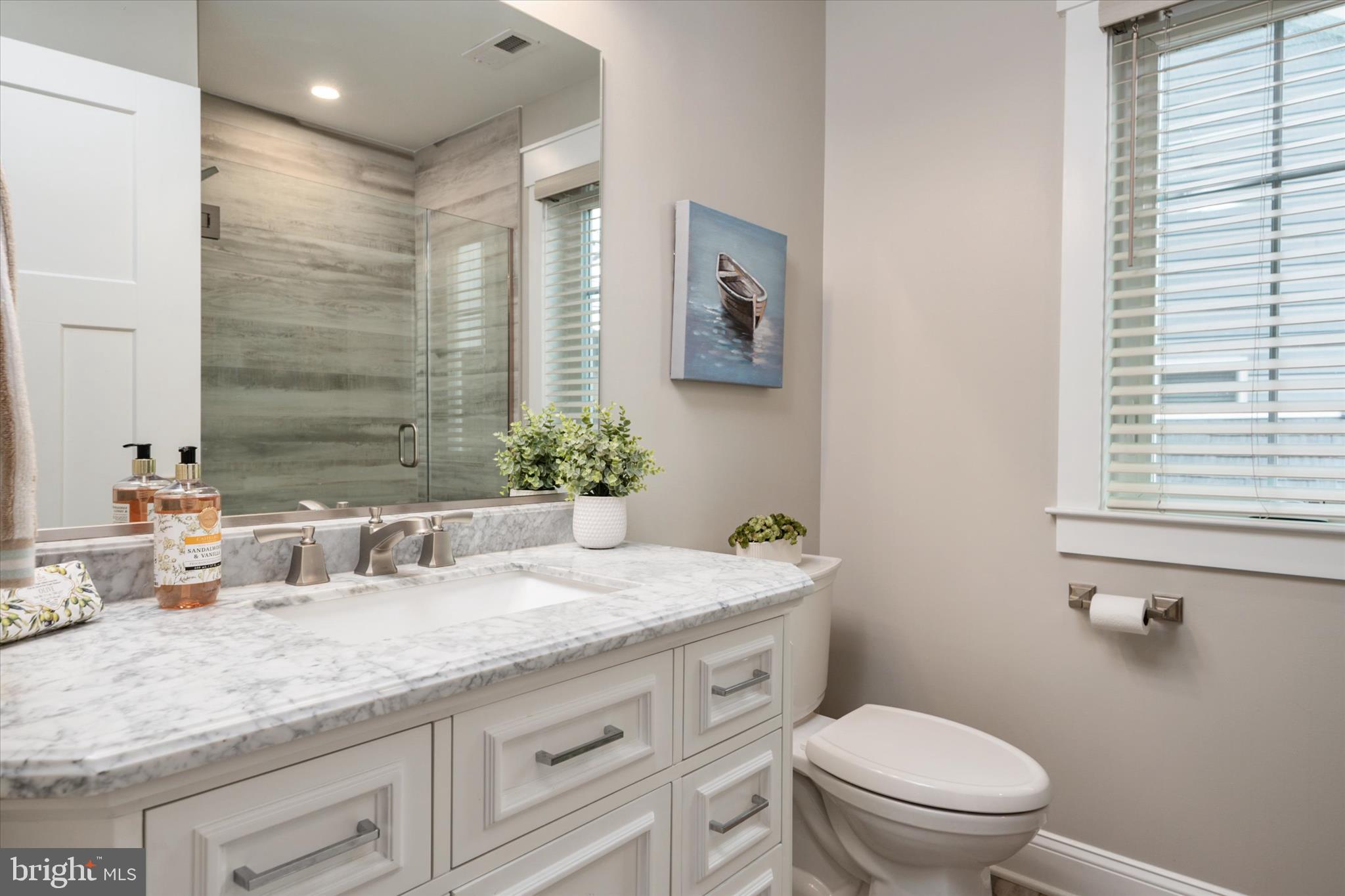 AVALON SHORES - Residential