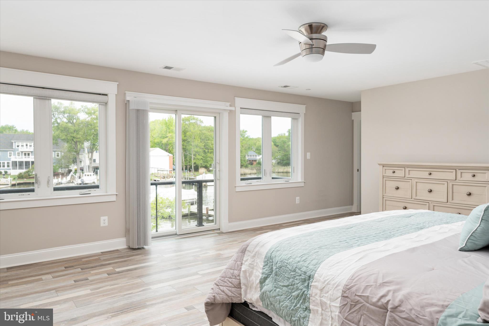 AVALON SHORES - Residential