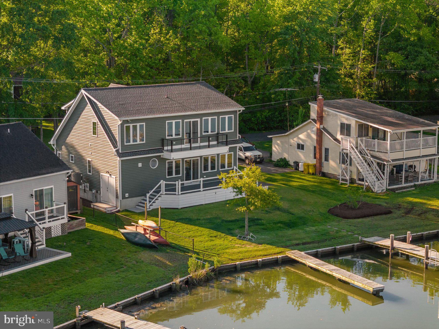 AVALON SHORES - Residential