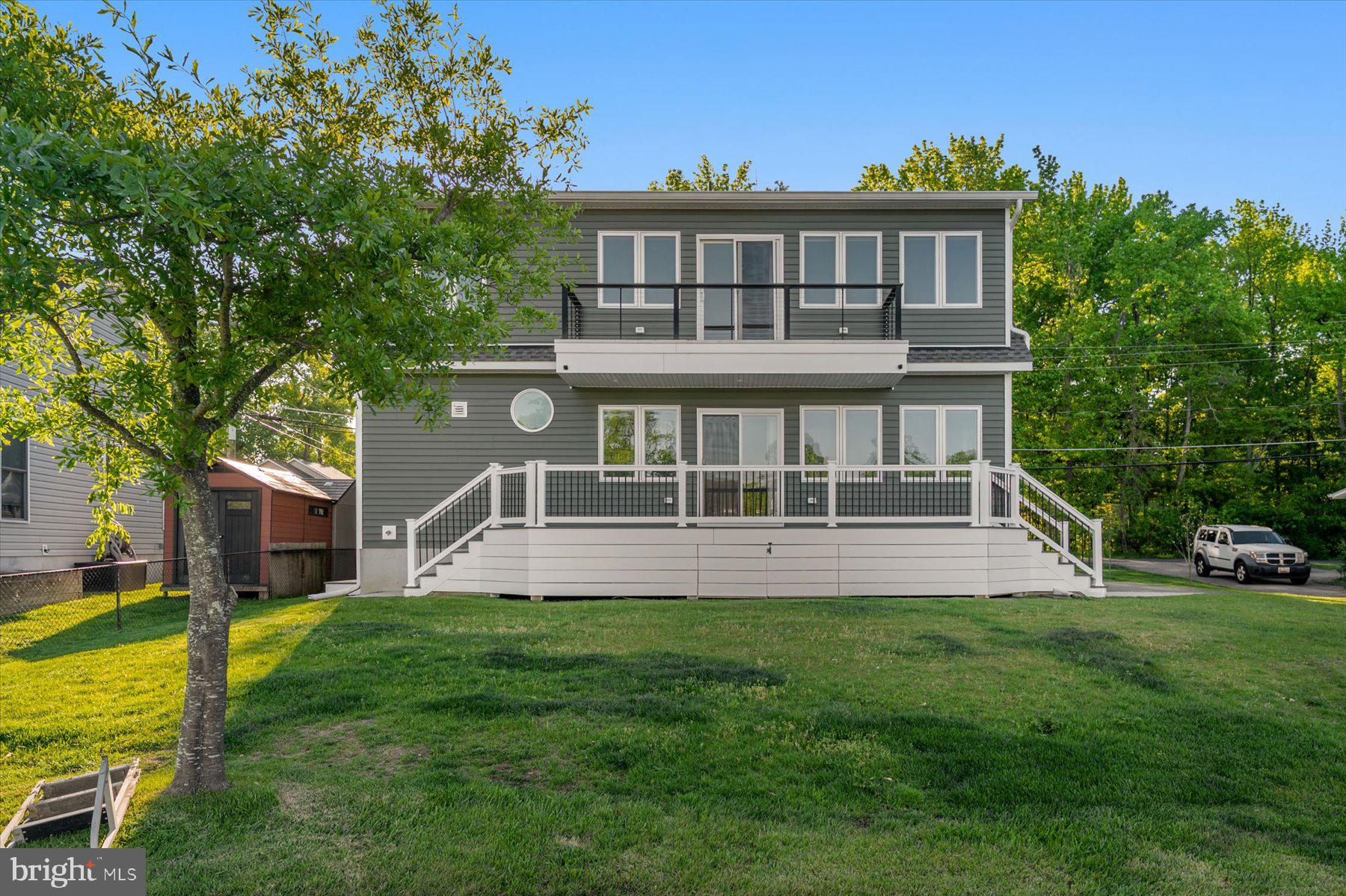 AVALON SHORES - Residential